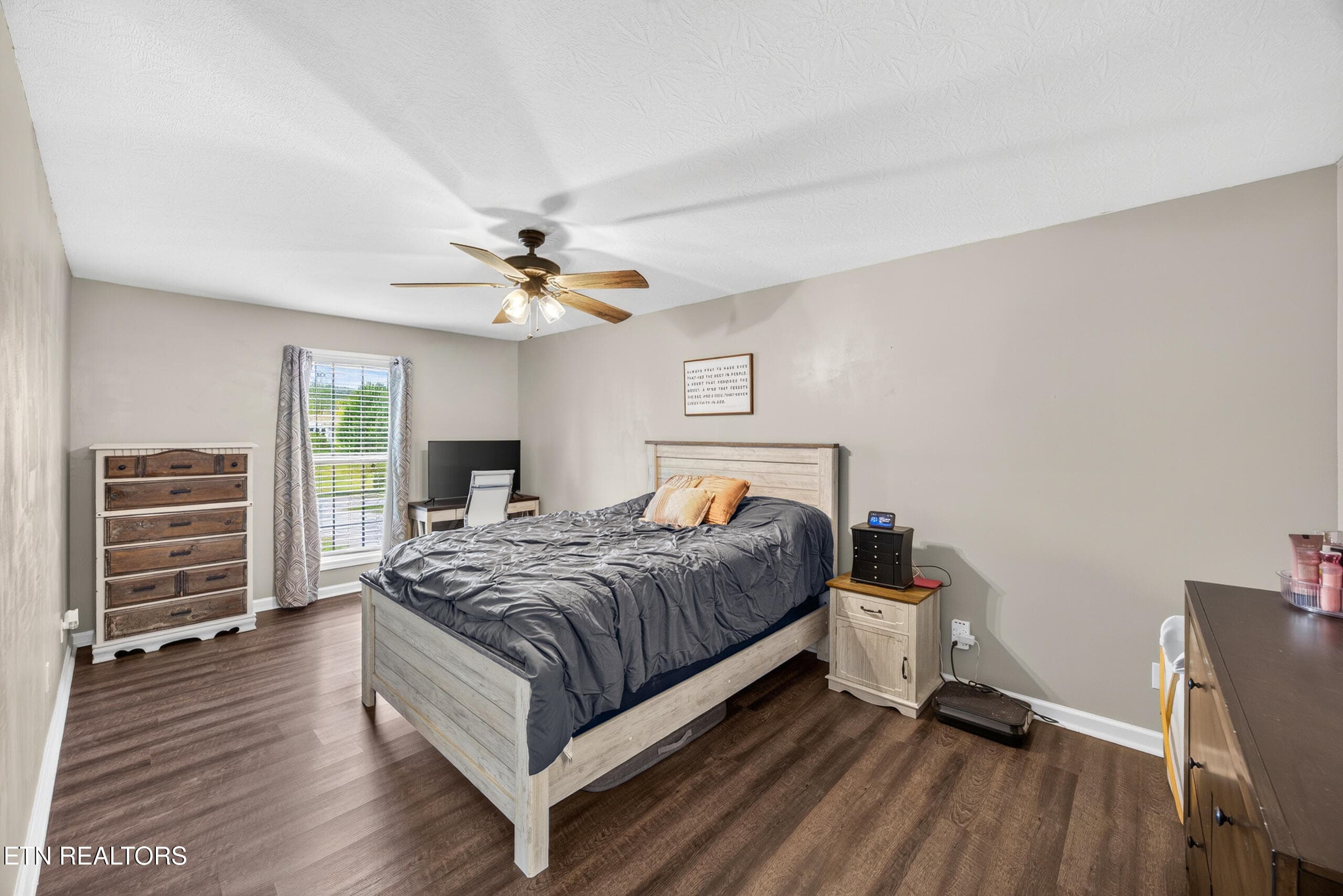 019_8N5A1731-2 - 737 Green Valley Circle, Livingston, TN 38570, Livingston