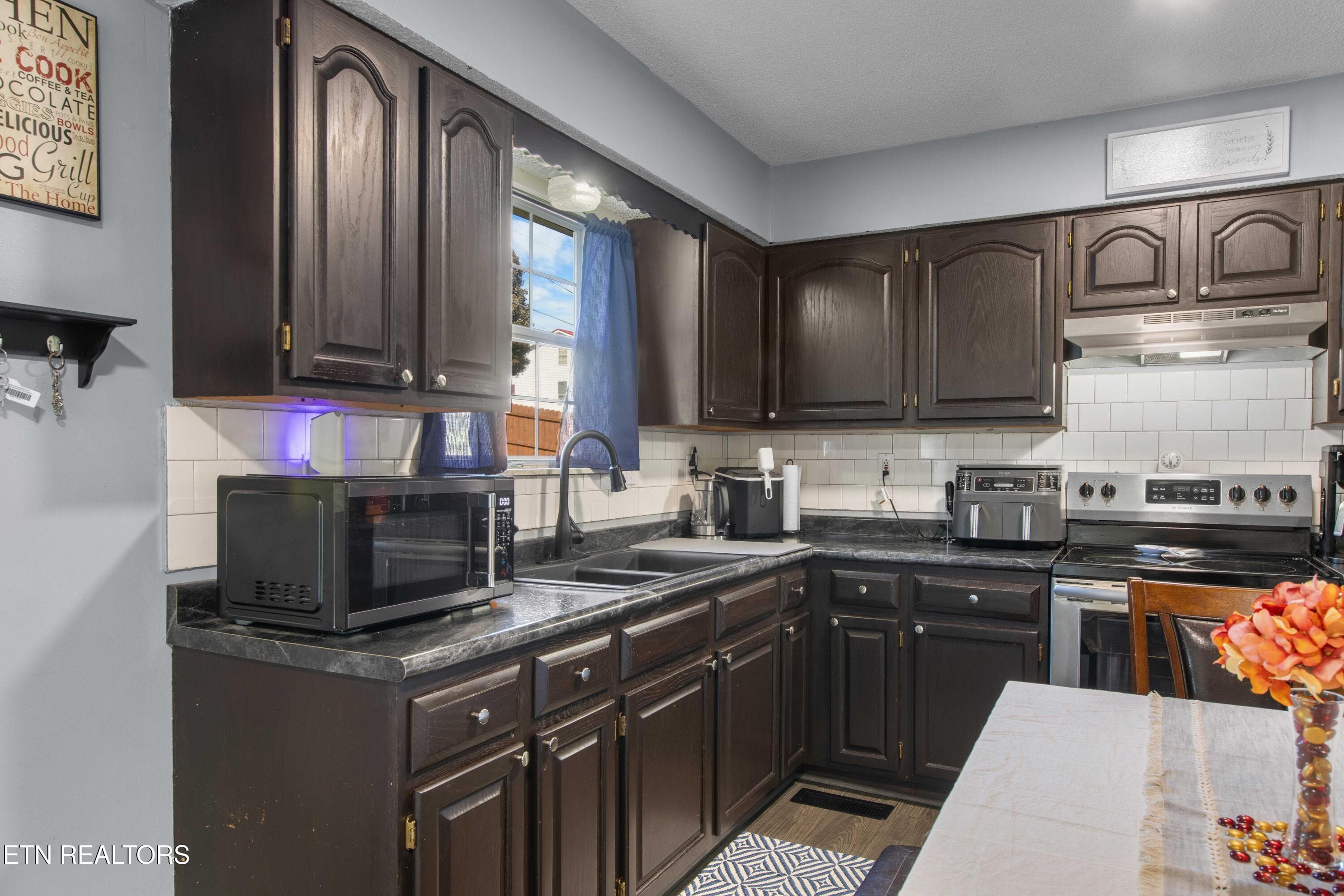 030A7874 - 168 Pack St, Jacksboro, TN 37757