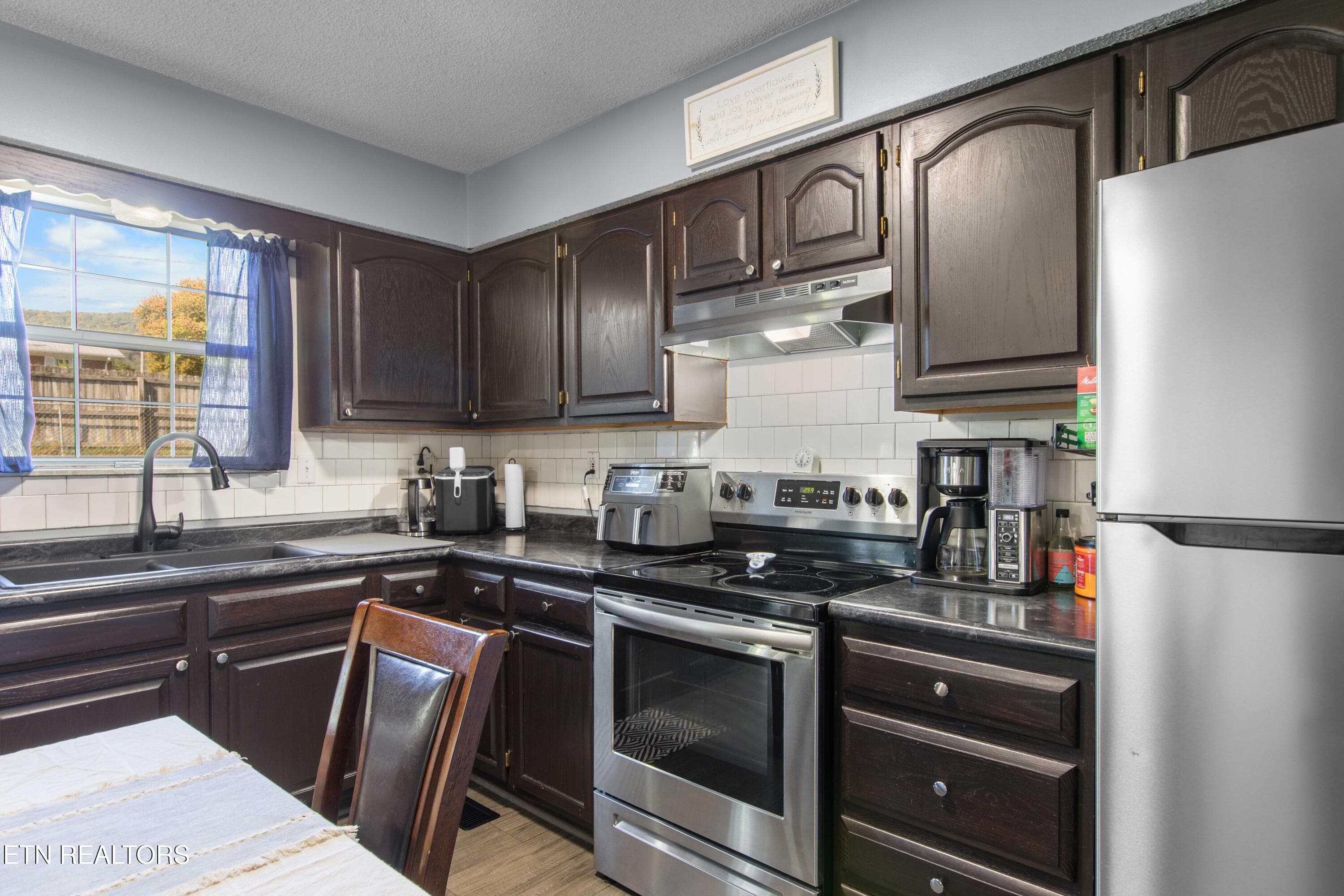 030A7885 - 168 Pack St, Jacksboro, TN 37757