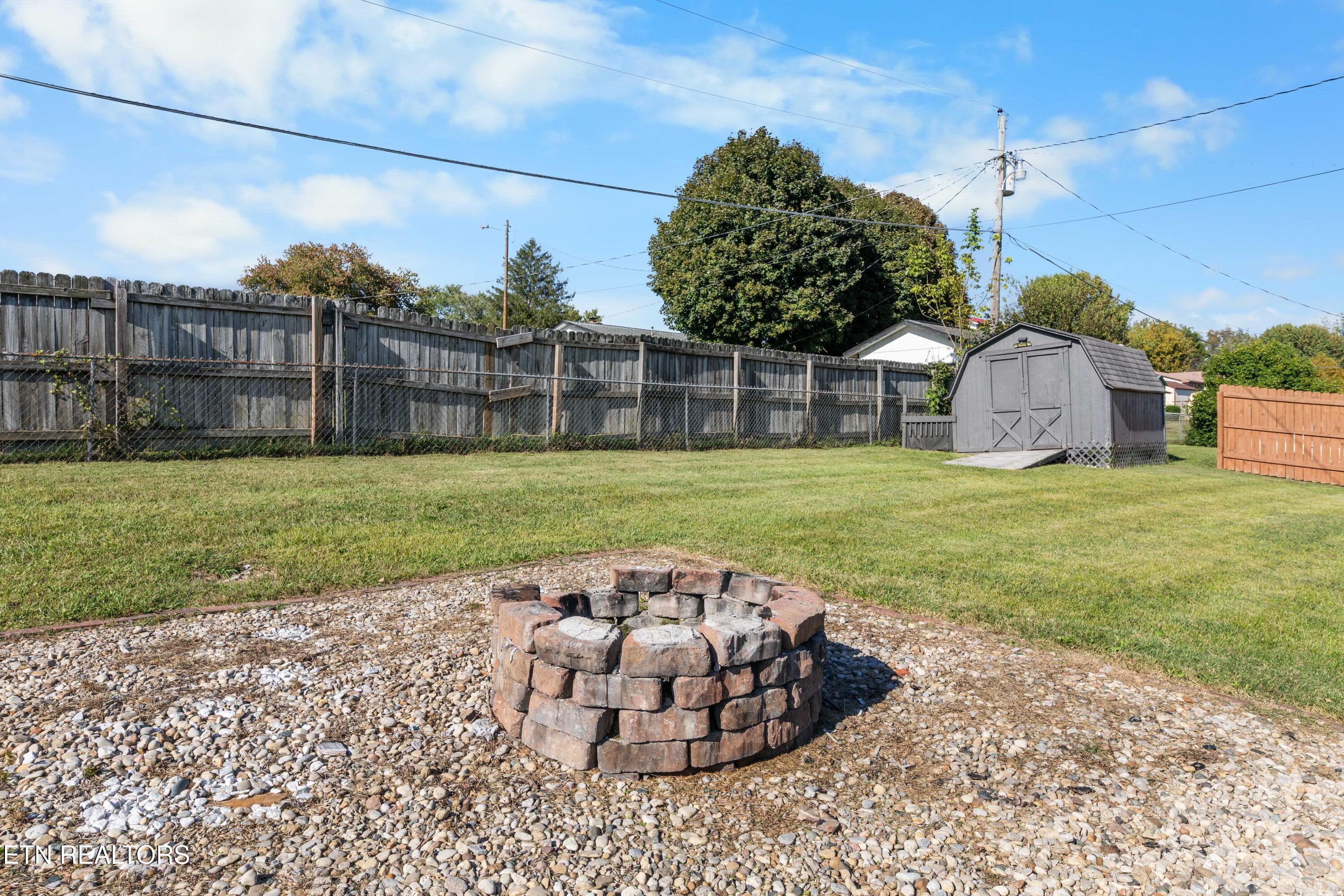 030A8005 - 168 Pack St, Jacksboro, TN 37757