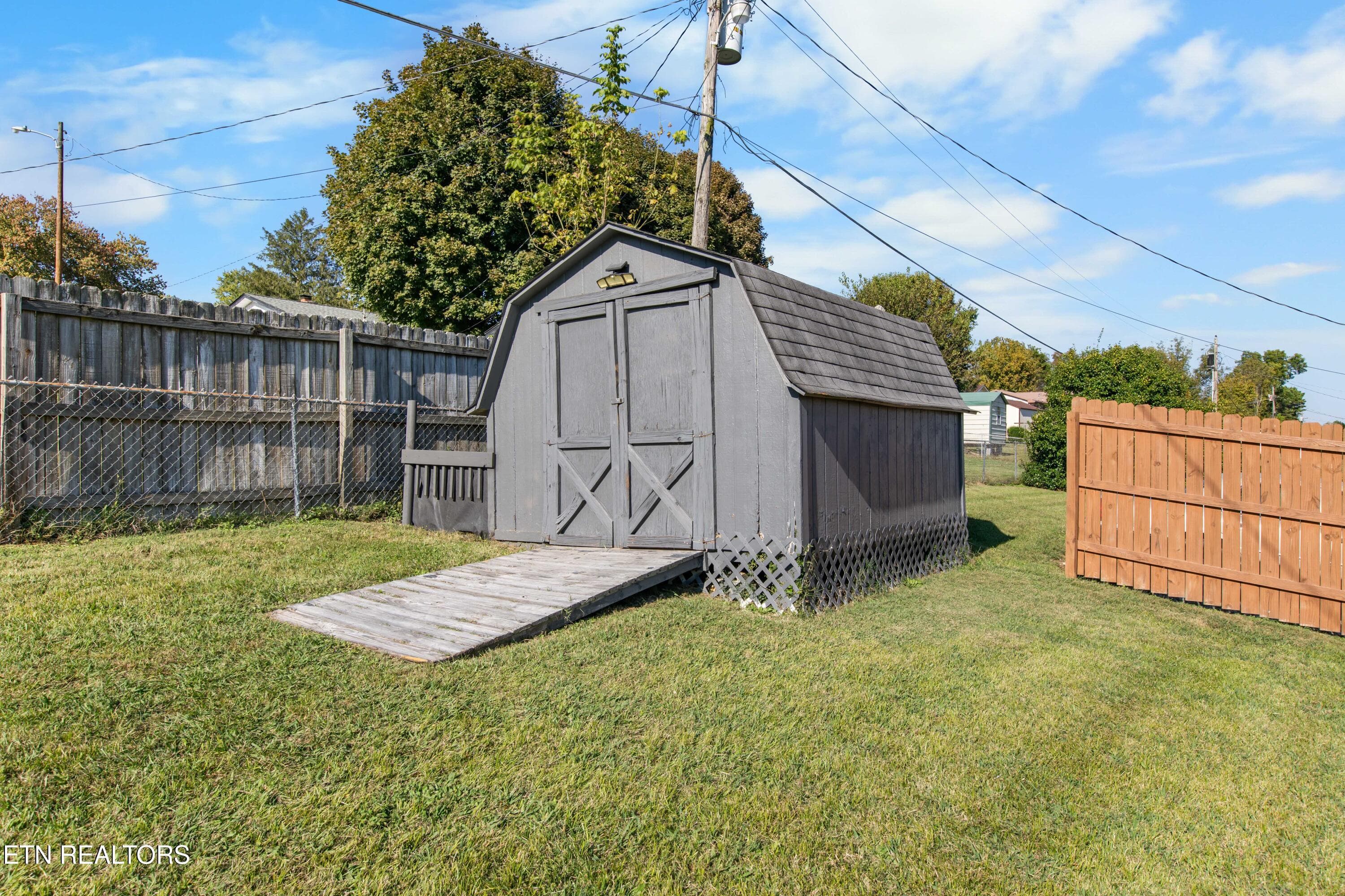 030A8032 - 168 Pack St, Jacksboro, TN 37757