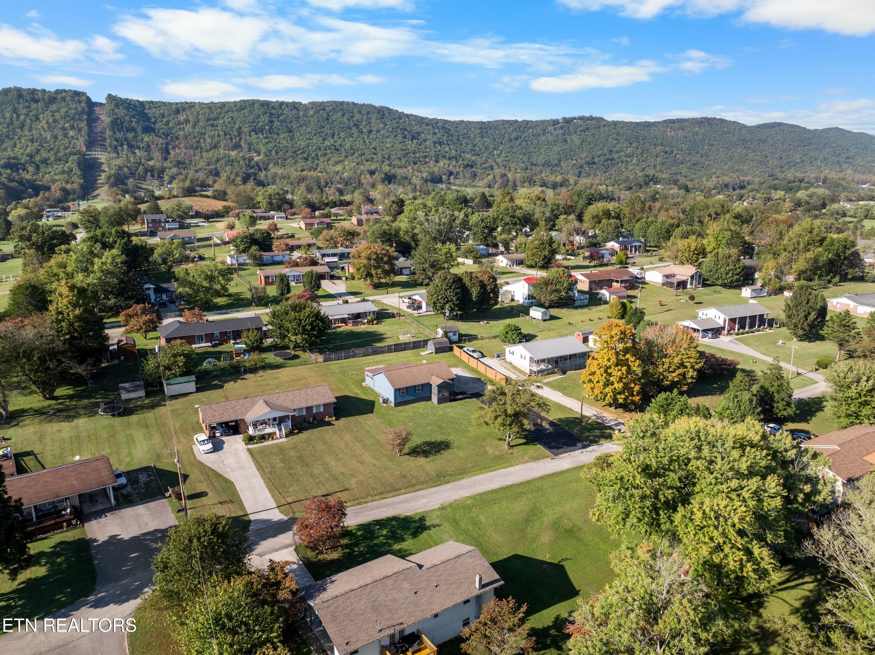 DJI_0509 - 168 Pack St, Jacksboro, TN 37757