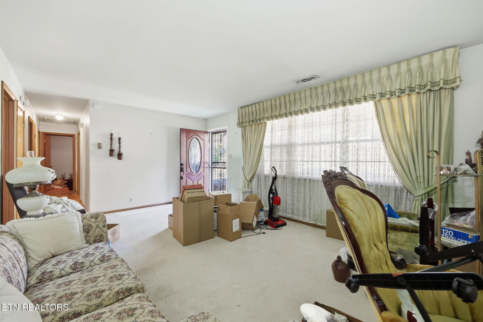 4-web-or-mls-004_4704Maplehill - 4704 Maplehill Rd, Knoxville, TN 37914, Knoxville