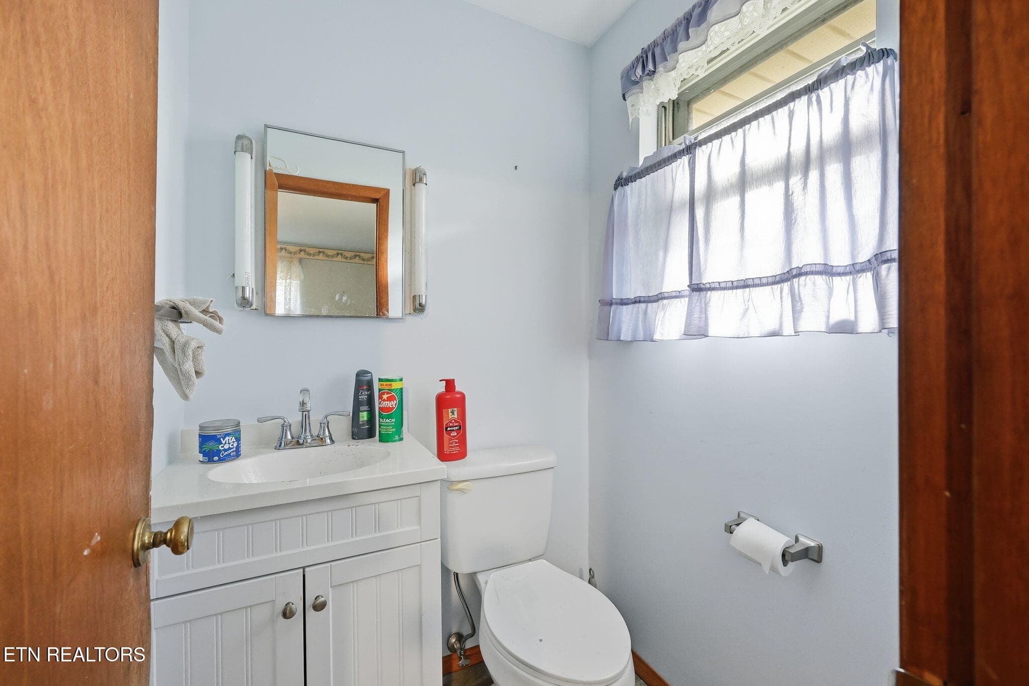 12-web-or-mls-012_4704Maplehill - 4704 Maplehill Rd, Knoxville, TN 37914, Knoxville