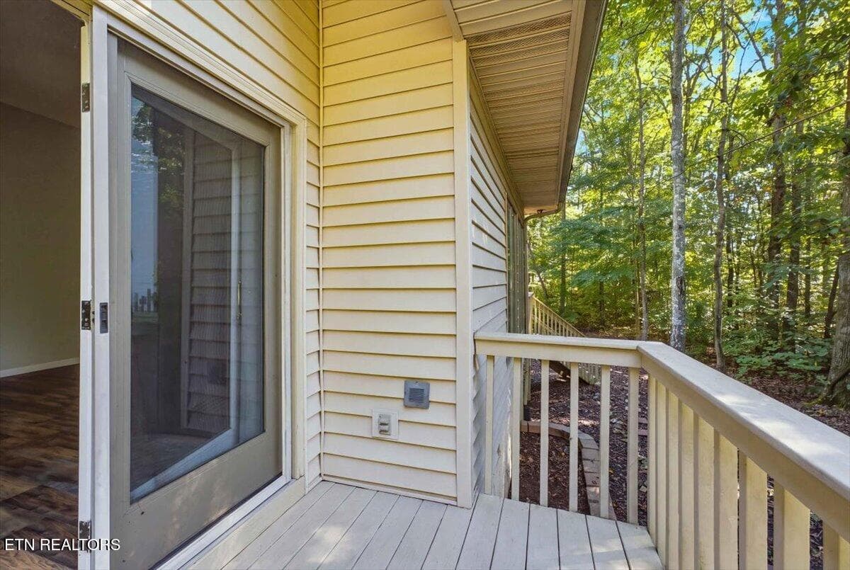 15-Deck - 310 Paoli Trace, Loudon, TN 37774, Loudon