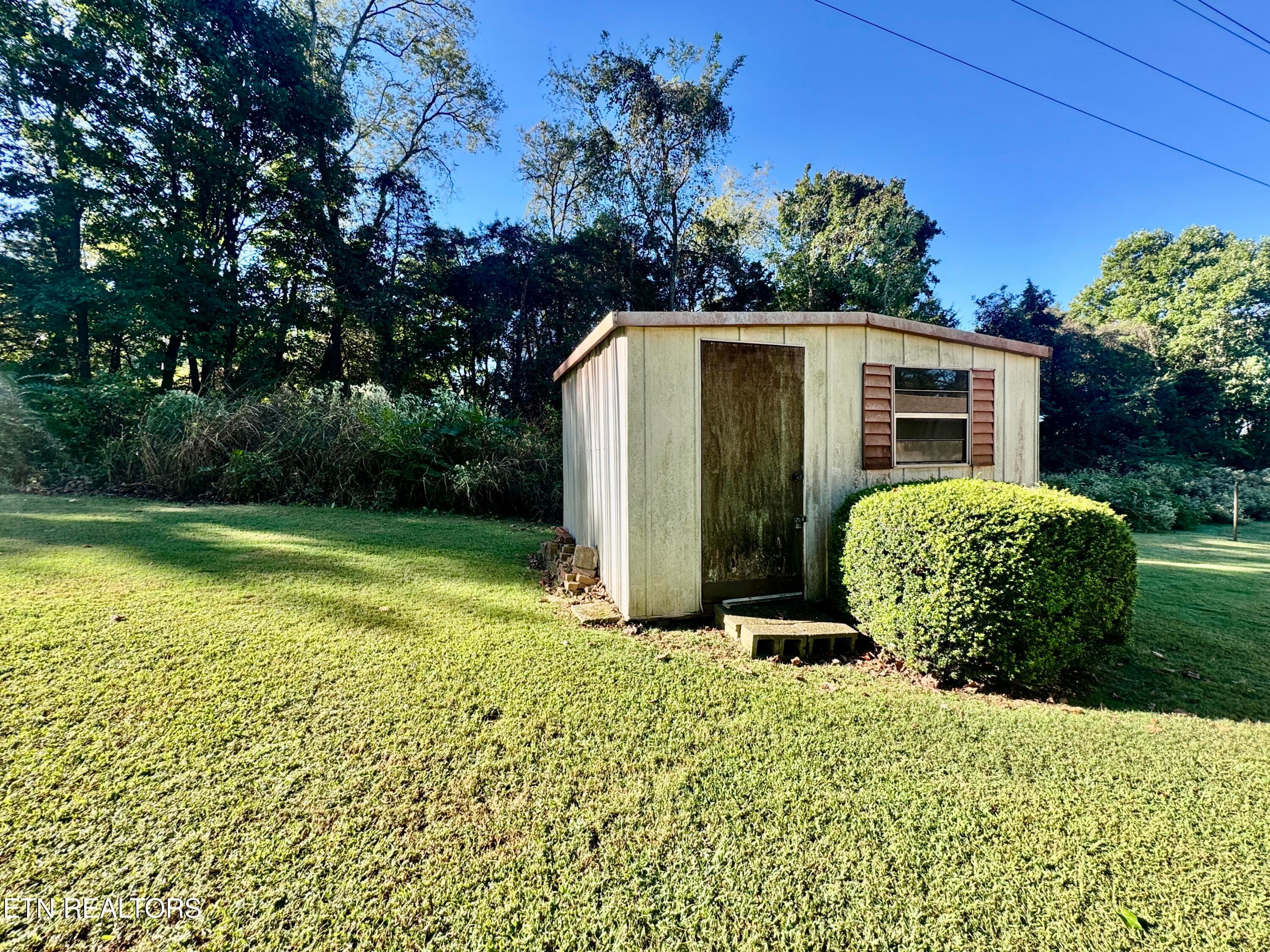 IMG_0666 - 910 Lakewood Drive, Jefferson City, TN 37760