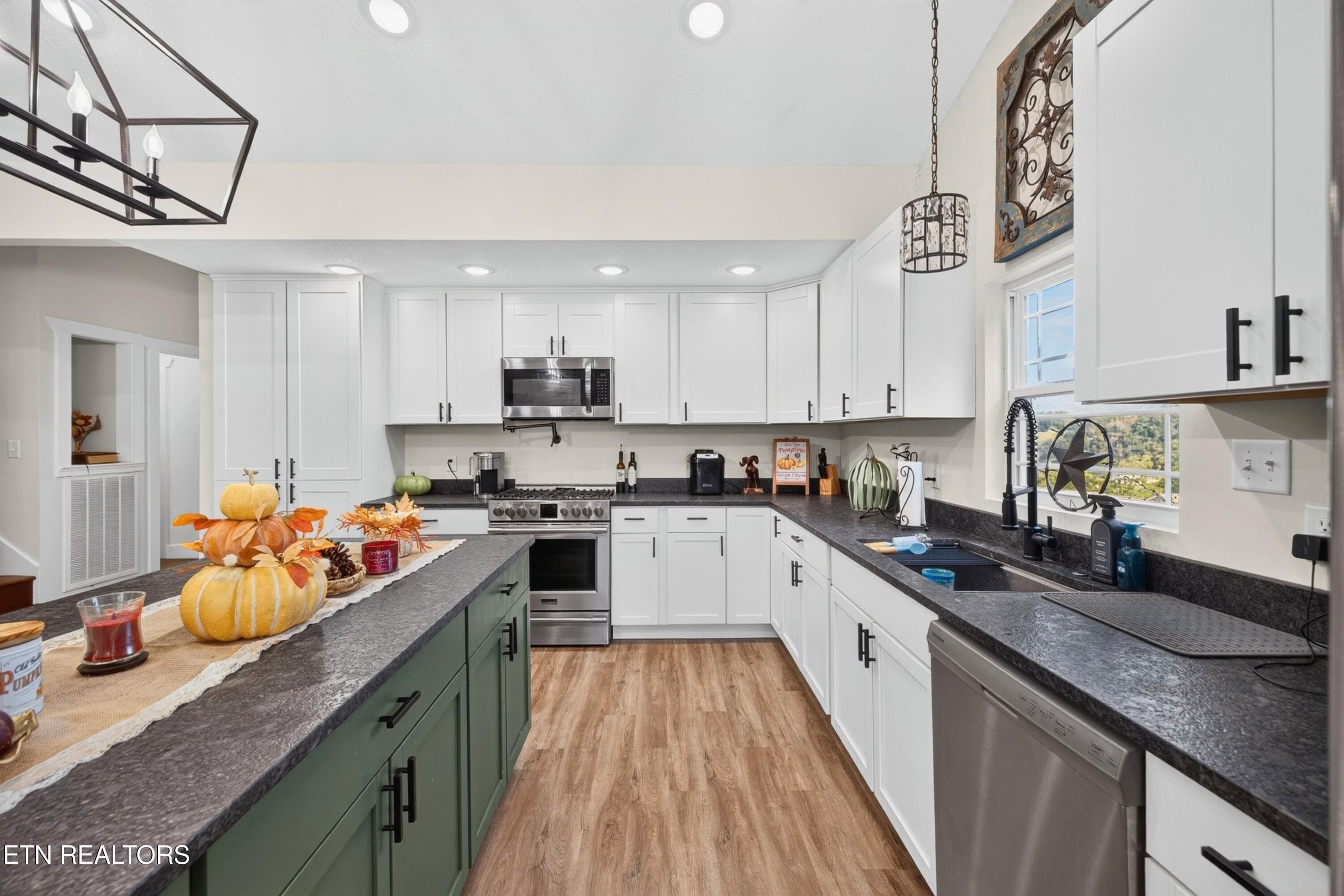 013-1518BroadRiverLane-Sevierville-TN-37 - 1518 Broad River Lane, Sevierville, TN 37876