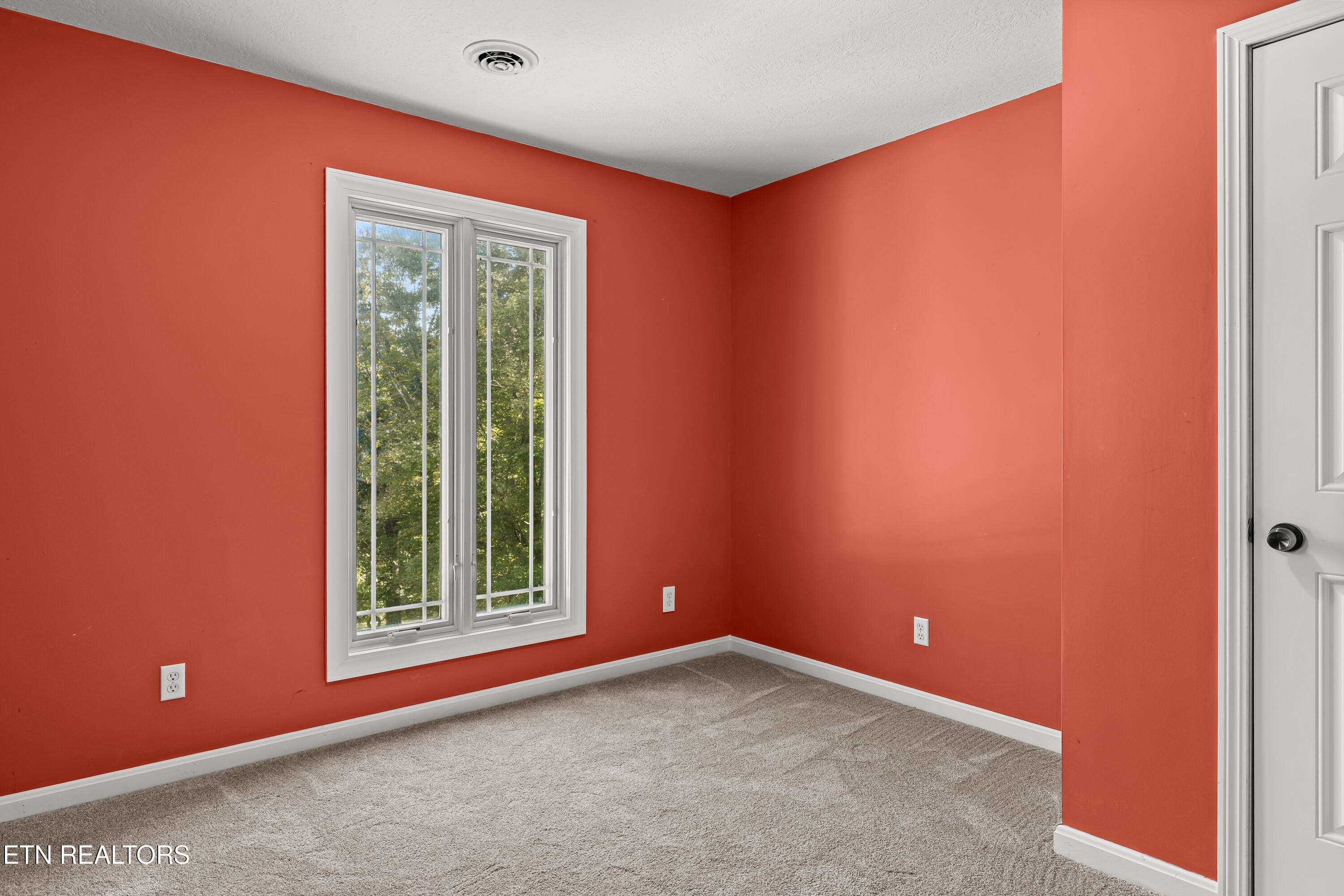 6054PleasantRunLn-4 - 6054 Pleasant Run Lane, Knoxville, TN 37918, Knoxville