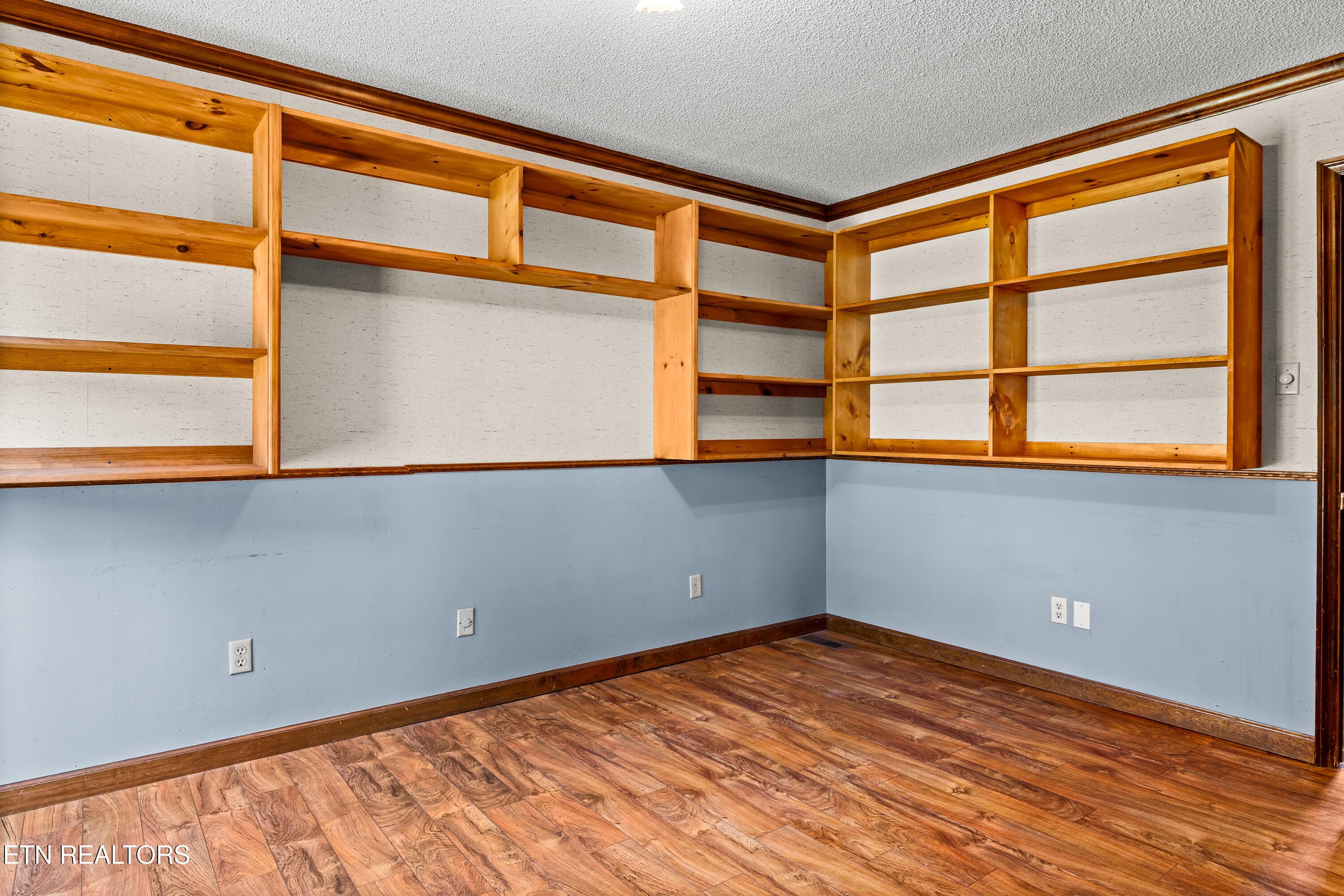 6054PleasantRunLn-11 - 6054 Pleasant Run Lane, Knoxville, TN 37918, Knoxville