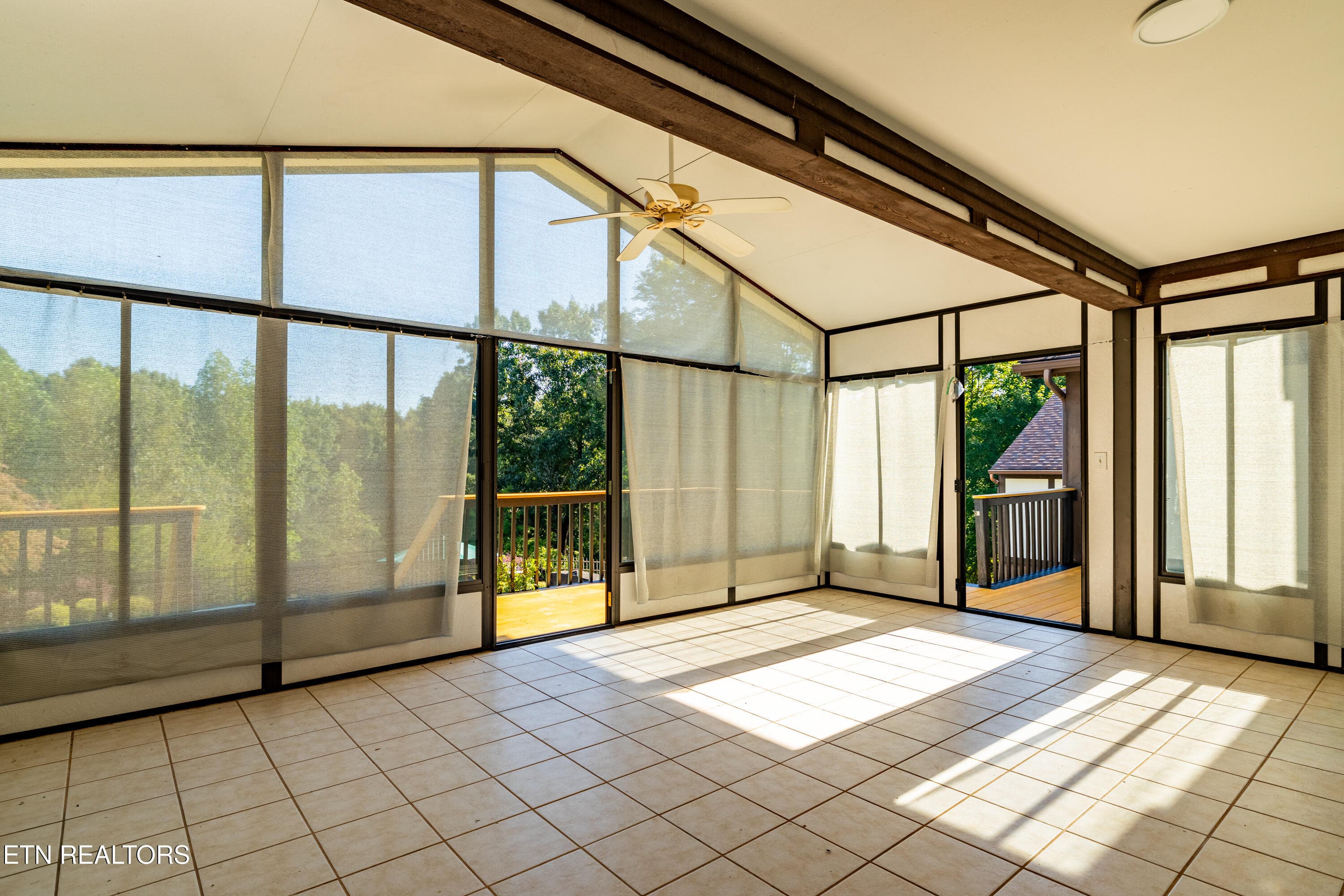 6054PleasantRunLn-21 - 6054 Pleasant Run Lane, Knoxville, TN 37918, Knoxville