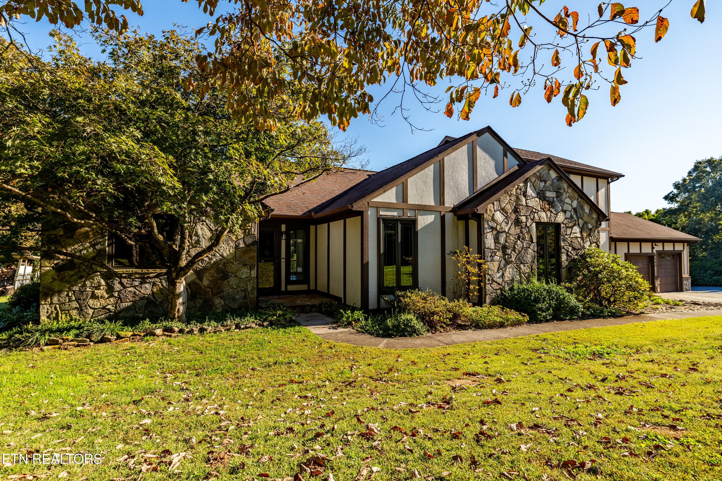 6054PleasantRunLn-48 - 6054 Pleasant Run Lane, Knoxville, TN 37918, Knoxville