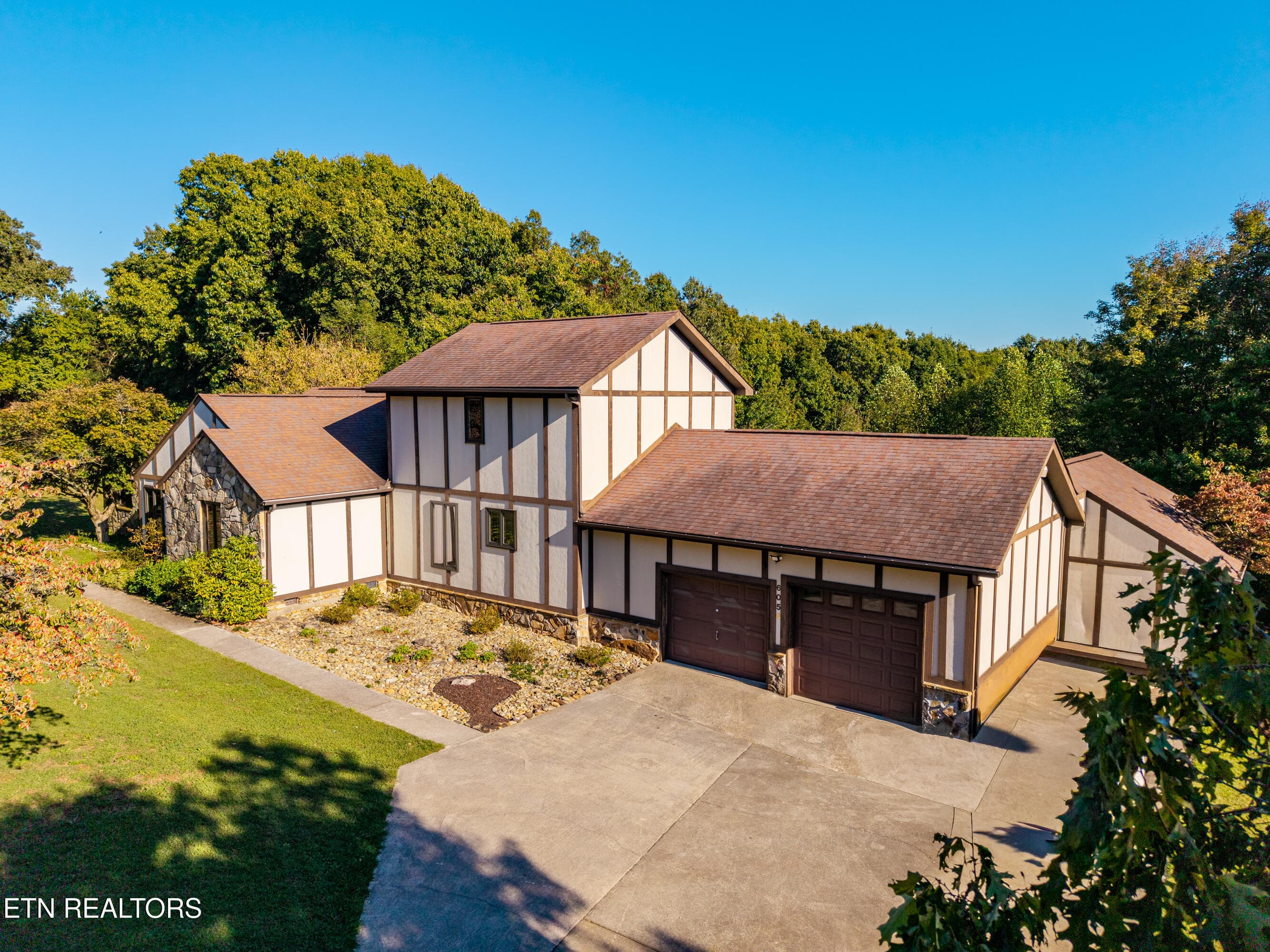 6054PleasantRunLn-51 - 6054 Pleasant Run Lane, Knoxville, TN 37918, Knoxville
