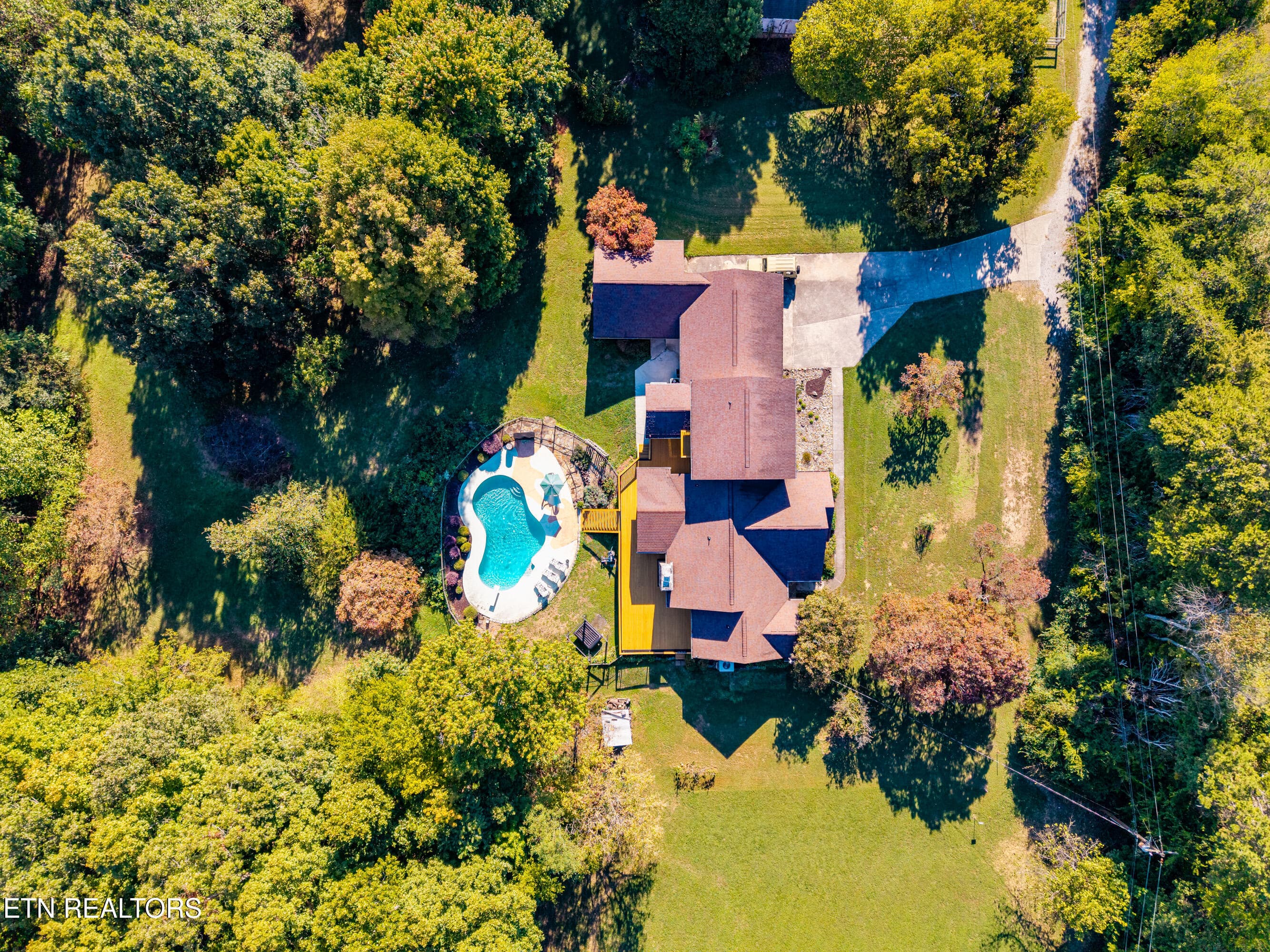 6054PleasantRunLn-52 - 6054 Pleasant Run Lane, Knoxville, TN 37918, Knoxville