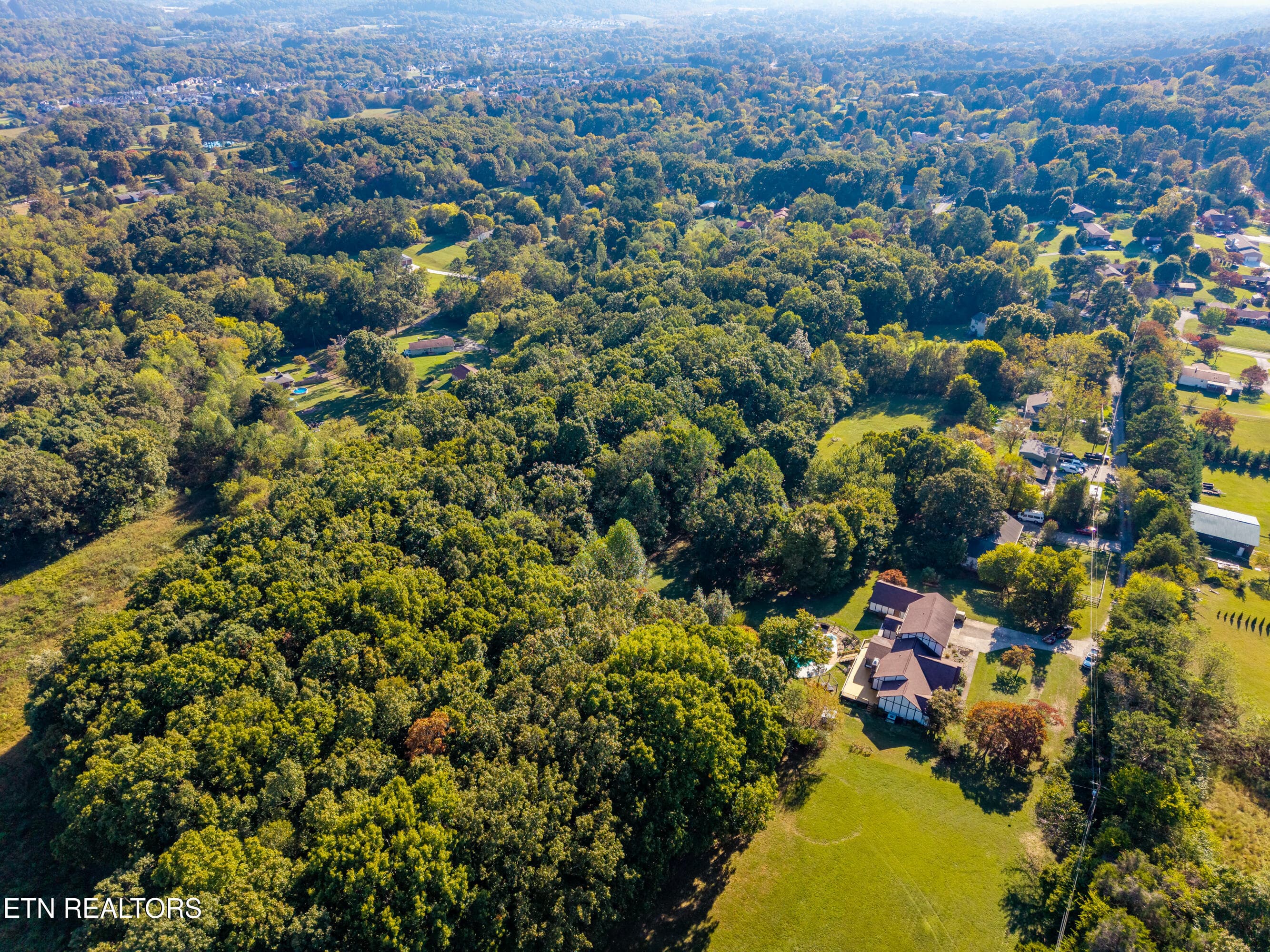 6054PleasantRunLn-53 - 6054 Pleasant Run Lane, Knoxville, TN 37918, Knoxville