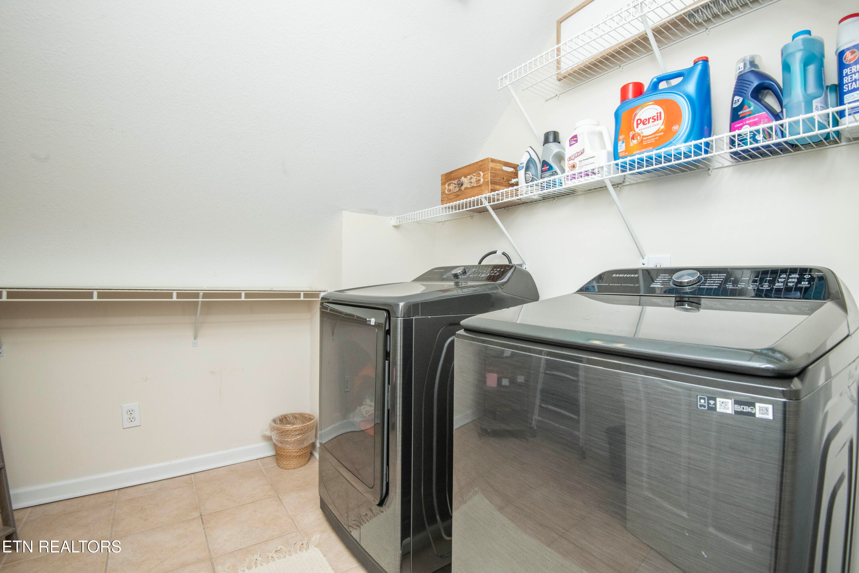 Laundry Rm. - 3315 Whispering Oaks Drive, Knoxville, TN 37938, Knoxville