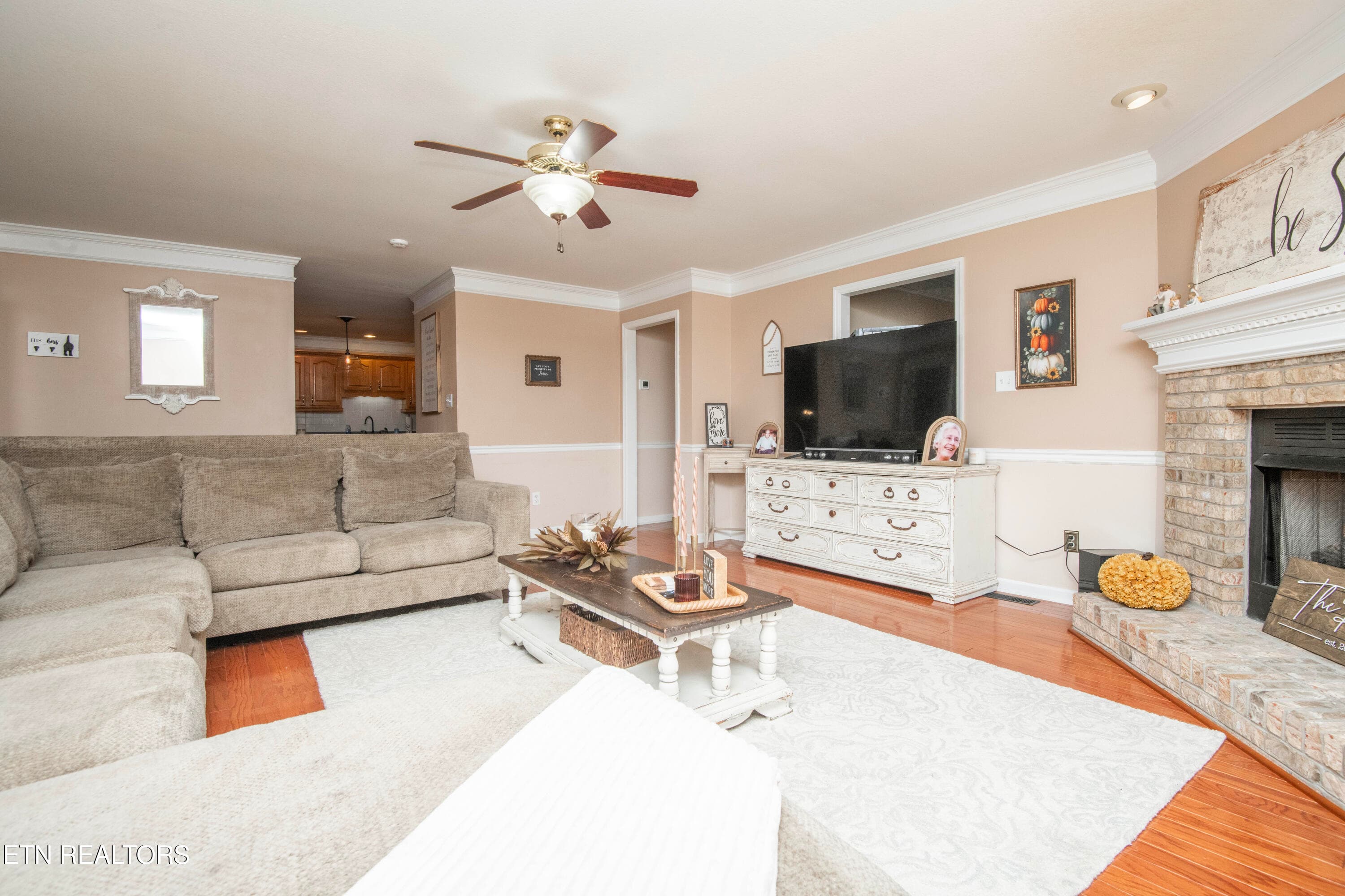 Den - 3315 Whispering Oaks Drive, Knoxville, TN 37938, Knoxville