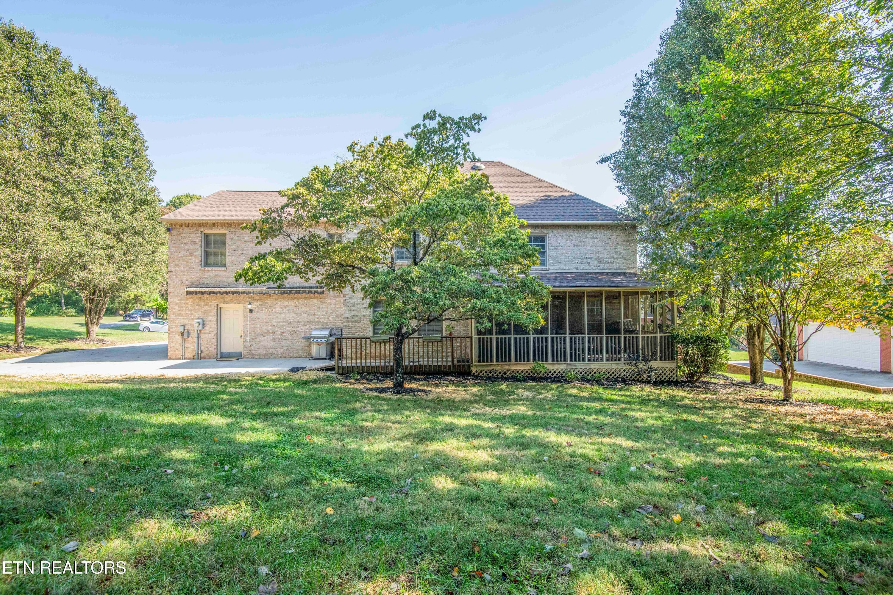yard 4_1 - 3315 Whispering Oaks Drive, Knoxville, TN 37938, Knoxville