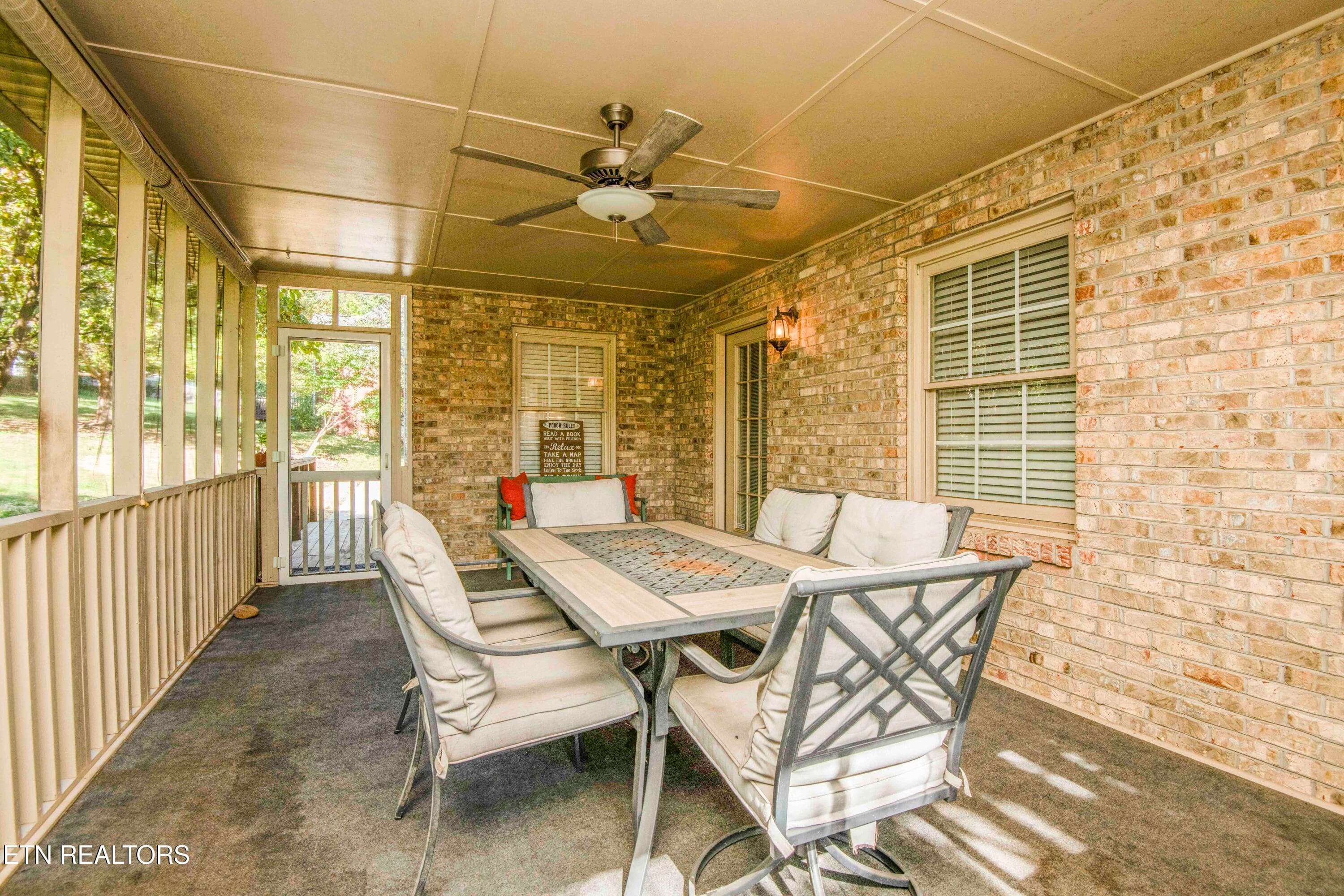 Screened in Patio - 3315 Whispering Oaks Drive, Knoxville, TN 37938, Knoxville