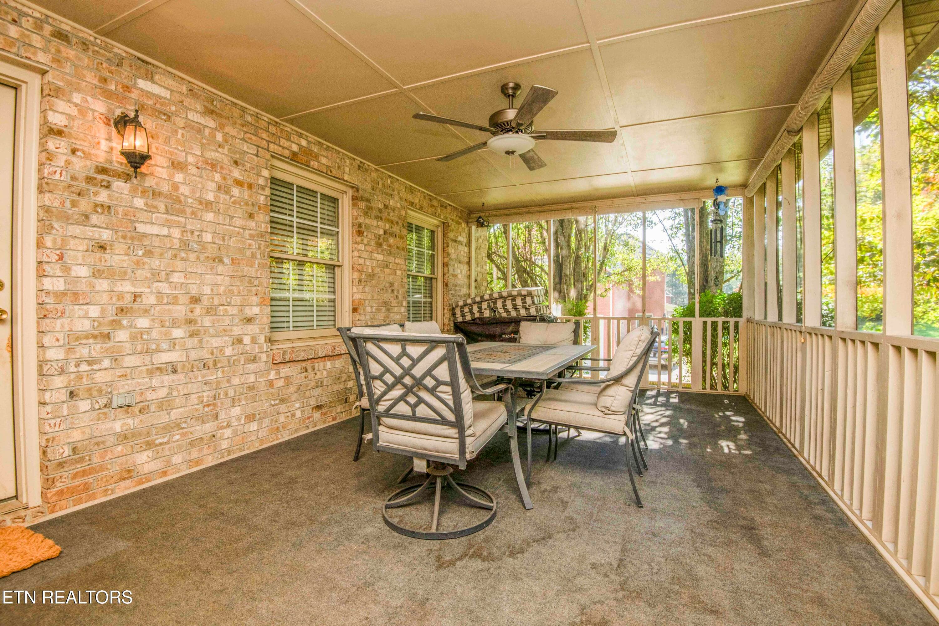 Screened in Patio - 3315 Whispering Oaks Drive, Knoxville, TN 37938, Knoxville