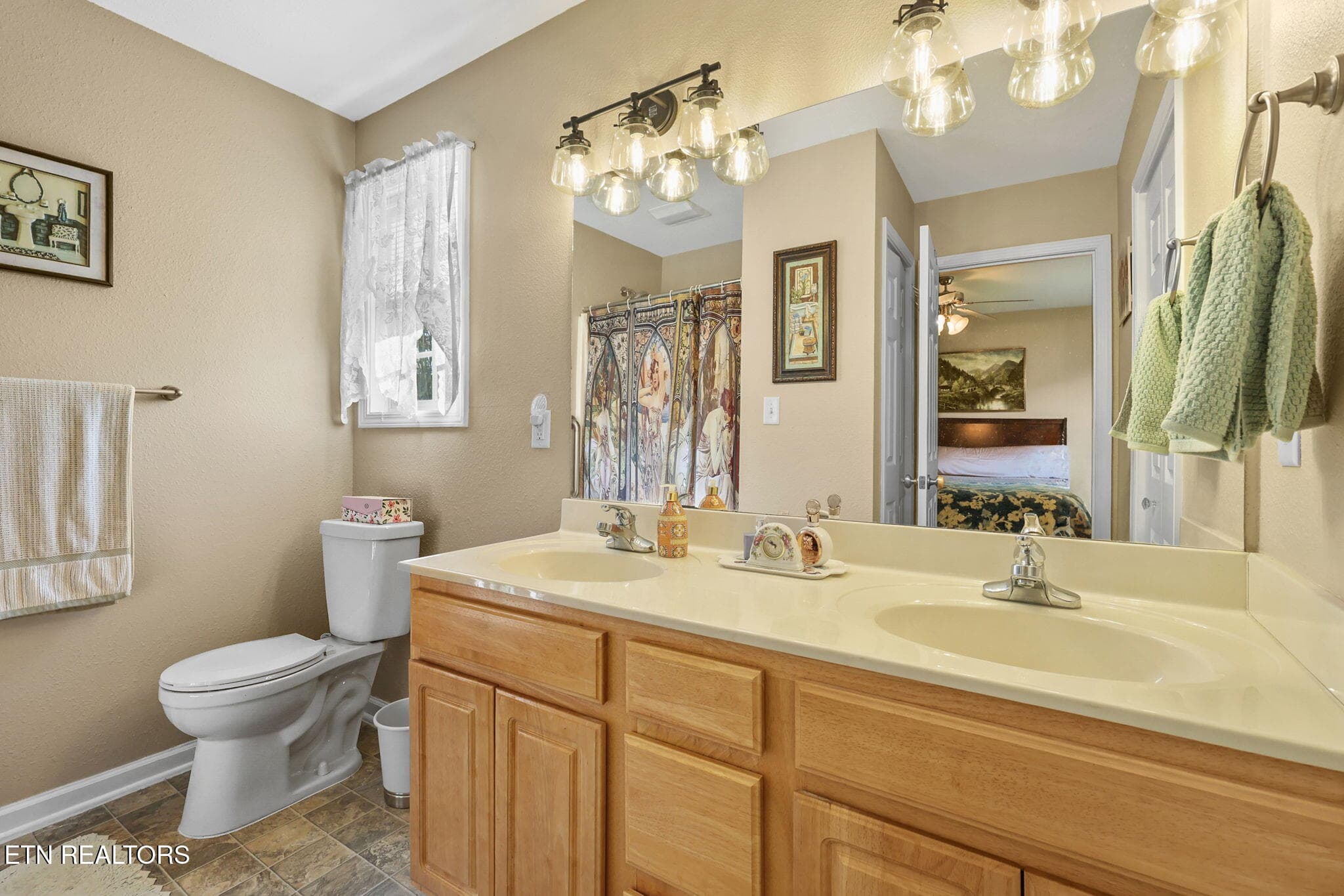 25-web-or-mls-3F1A1212-topaz - 1120 Stone Creek Lane, Sevierville, TN 37876