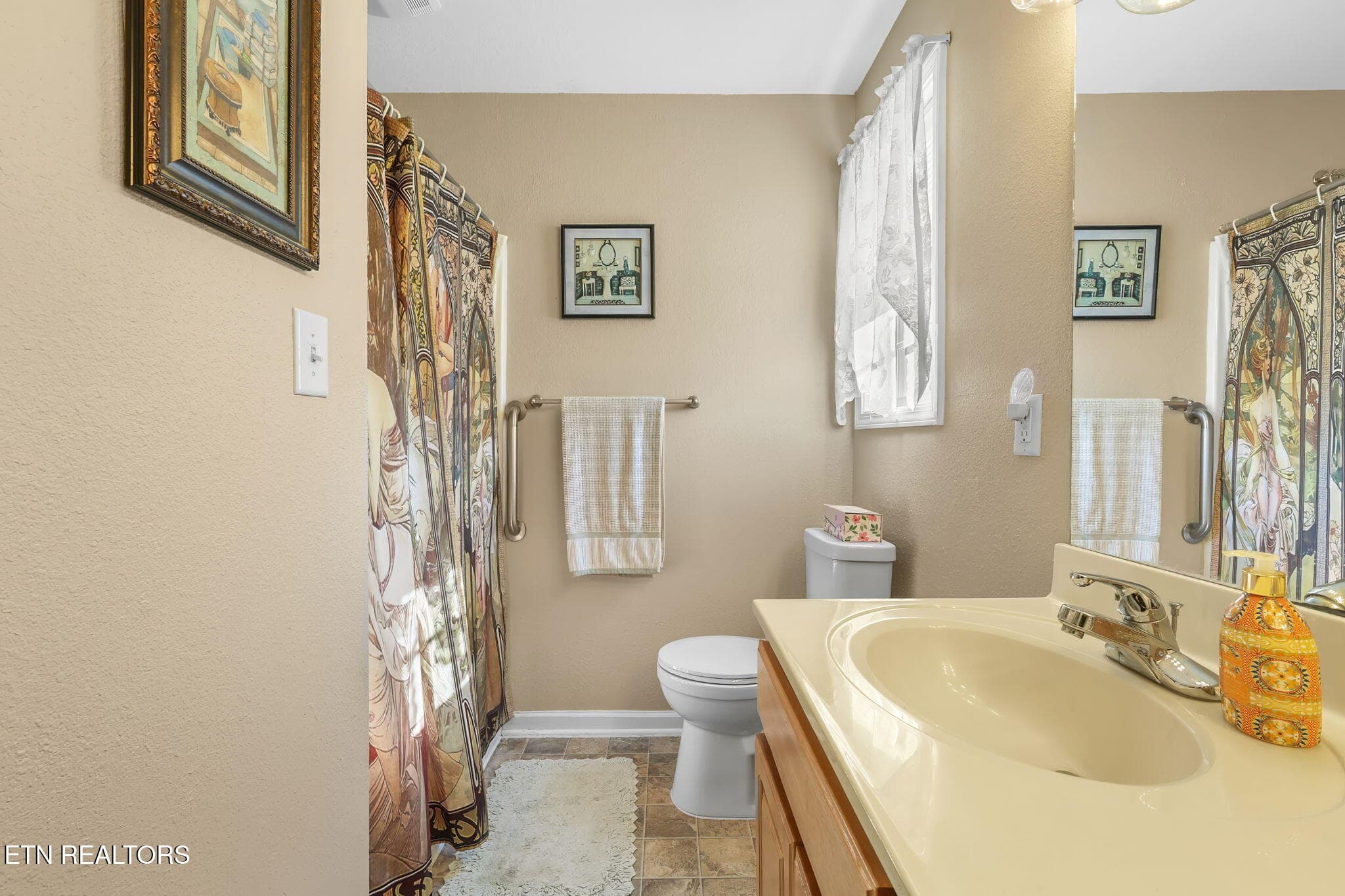 26-web-or-mls-3F1A1216-topaz - 1120 Stone Creek Lane, Sevierville, TN 37876