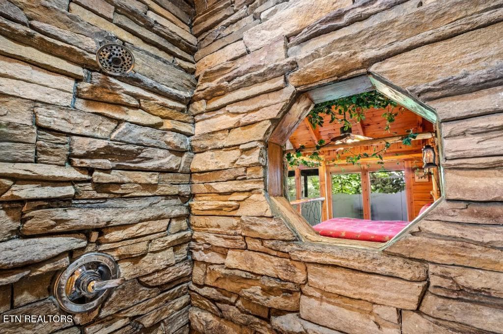 Shower - 4408 Ashli Erin Way, Gatlinburg, TN 37738