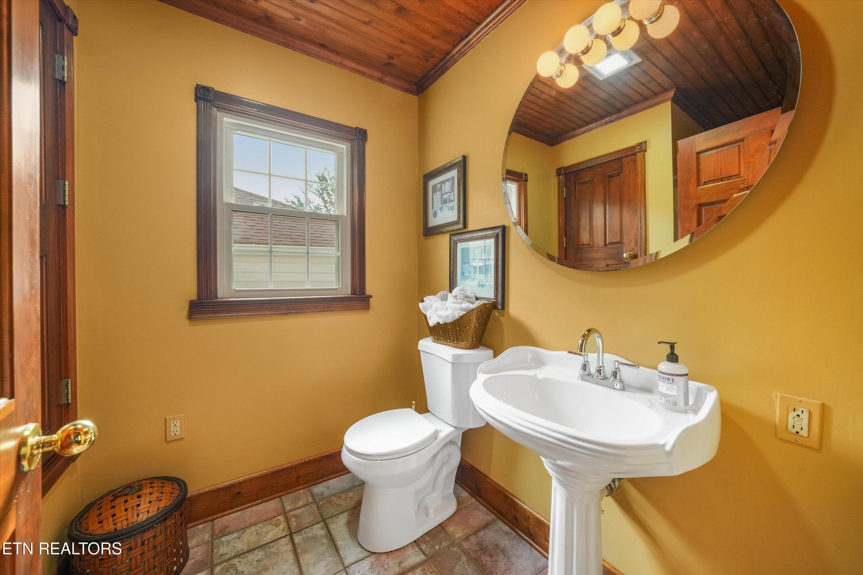 41-4116 Tazewell Pike 46 - 4116 Tazewell Pike, Knoxville, TN 37918, Knoxville