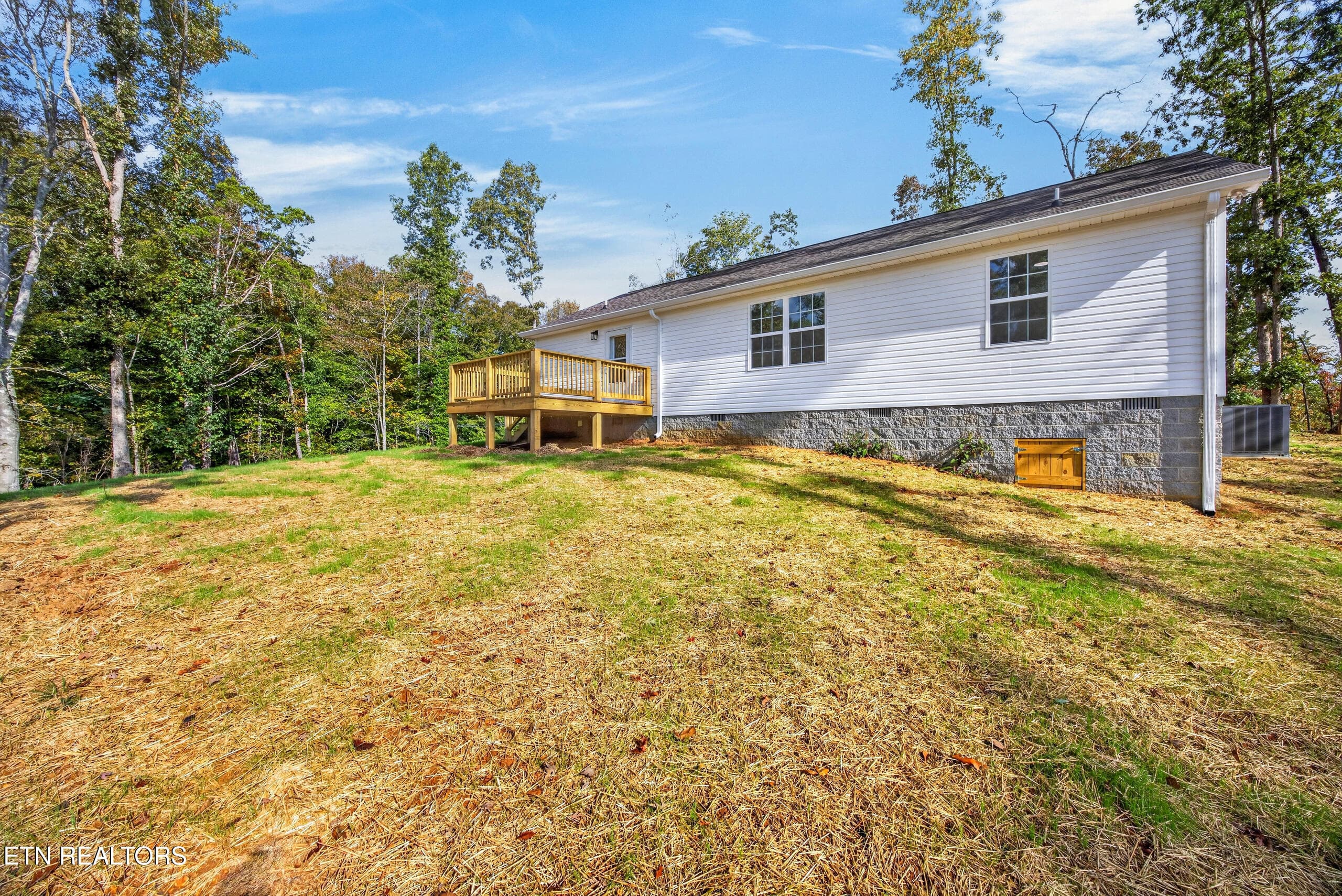 033_8N5A1637 - 997 Hutchins Bend Rd, Sparta, TN 38583