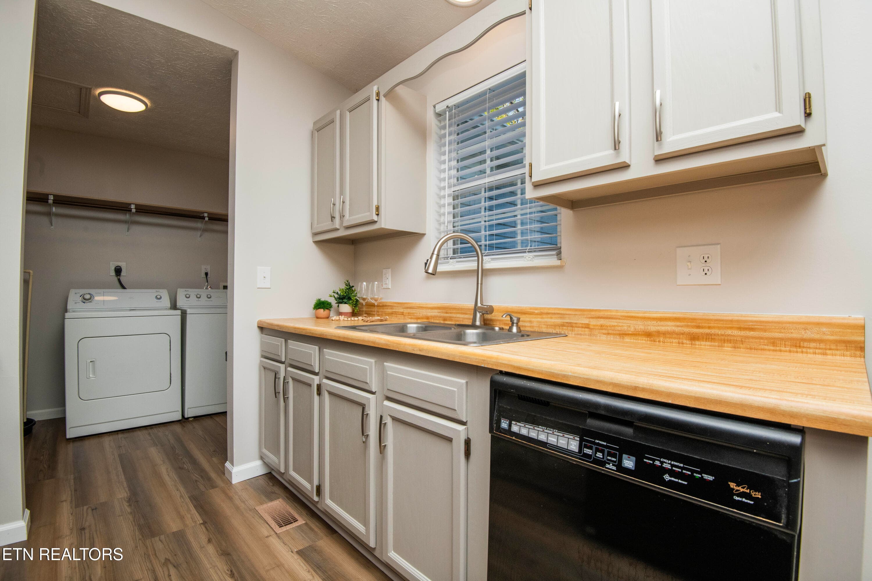 kitchen 3 - 3337 Buttermilk Rd, Lenoir City, TN 37771, Lenoir City