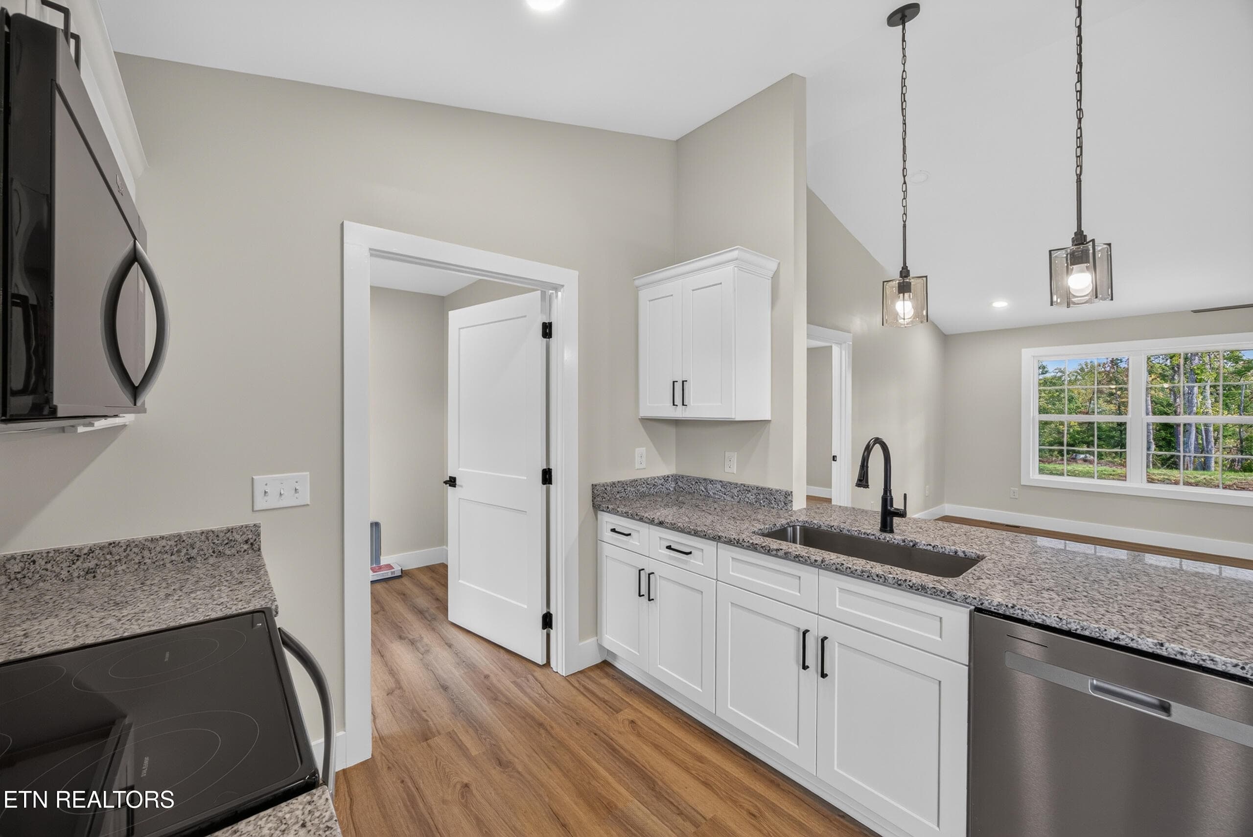 015_8N5A1517 - 997 Hutchins Bend Rd, Sparta, TN 38583