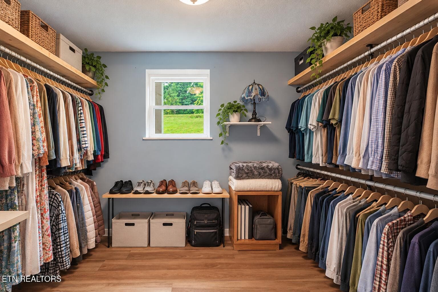 AI staged - 1221 Laurel Rd, Clinton, TN 37716
