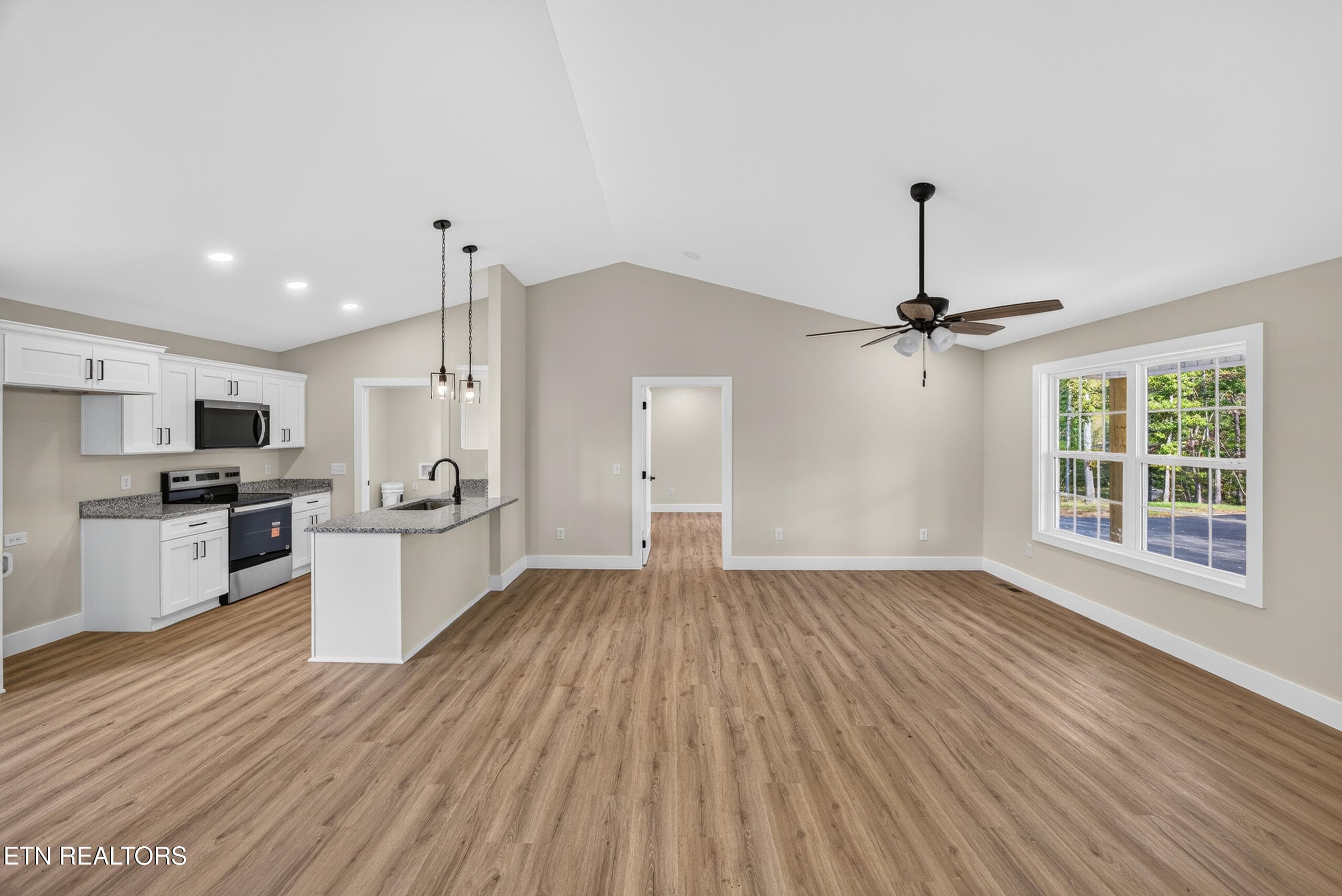 009_8N5A1482 - 997 Hutchins Bend Rd, Sparta, TN 38583
