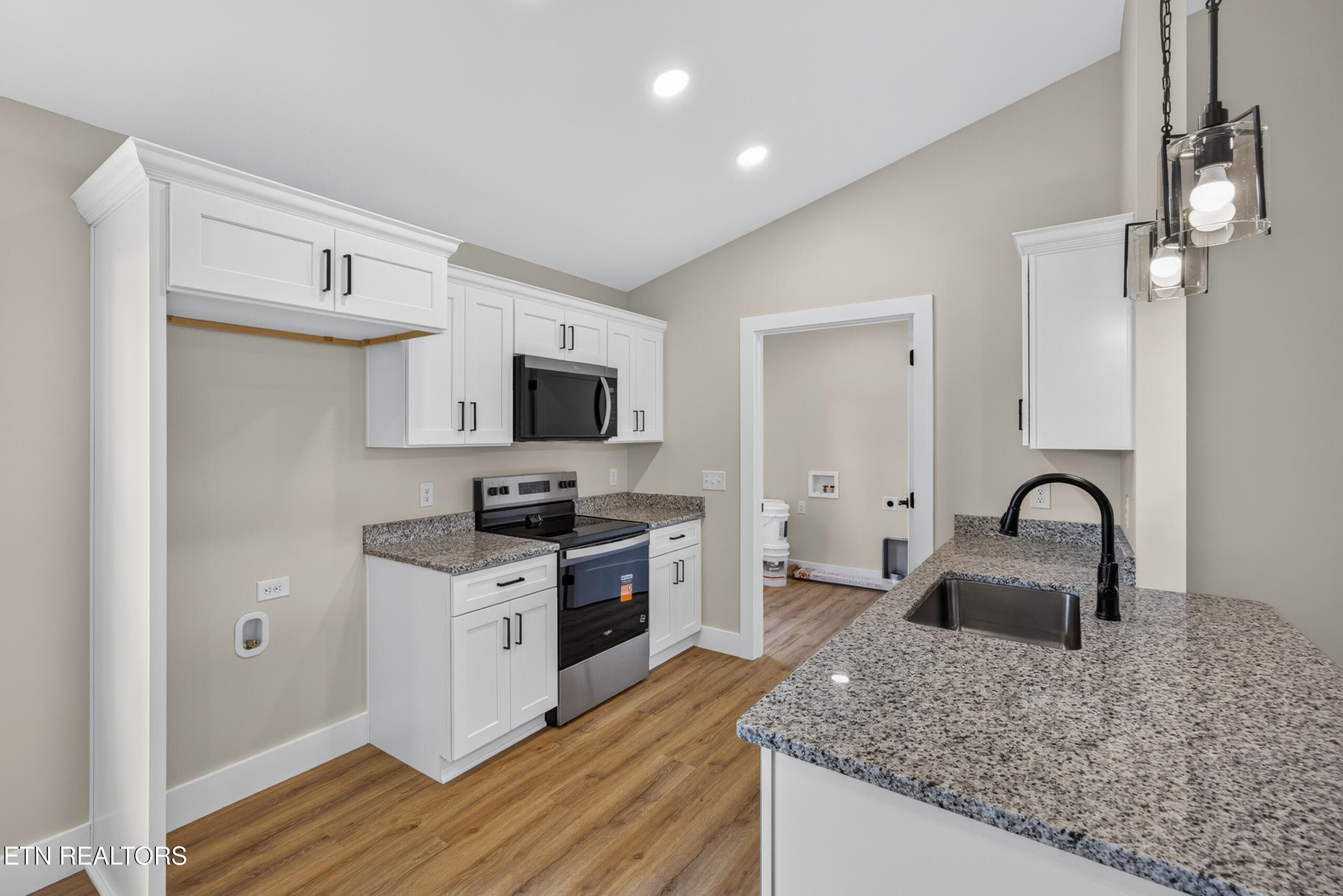 011_8N5A1502 - 997 Hutchins Bend Rd, Sparta, TN 38583