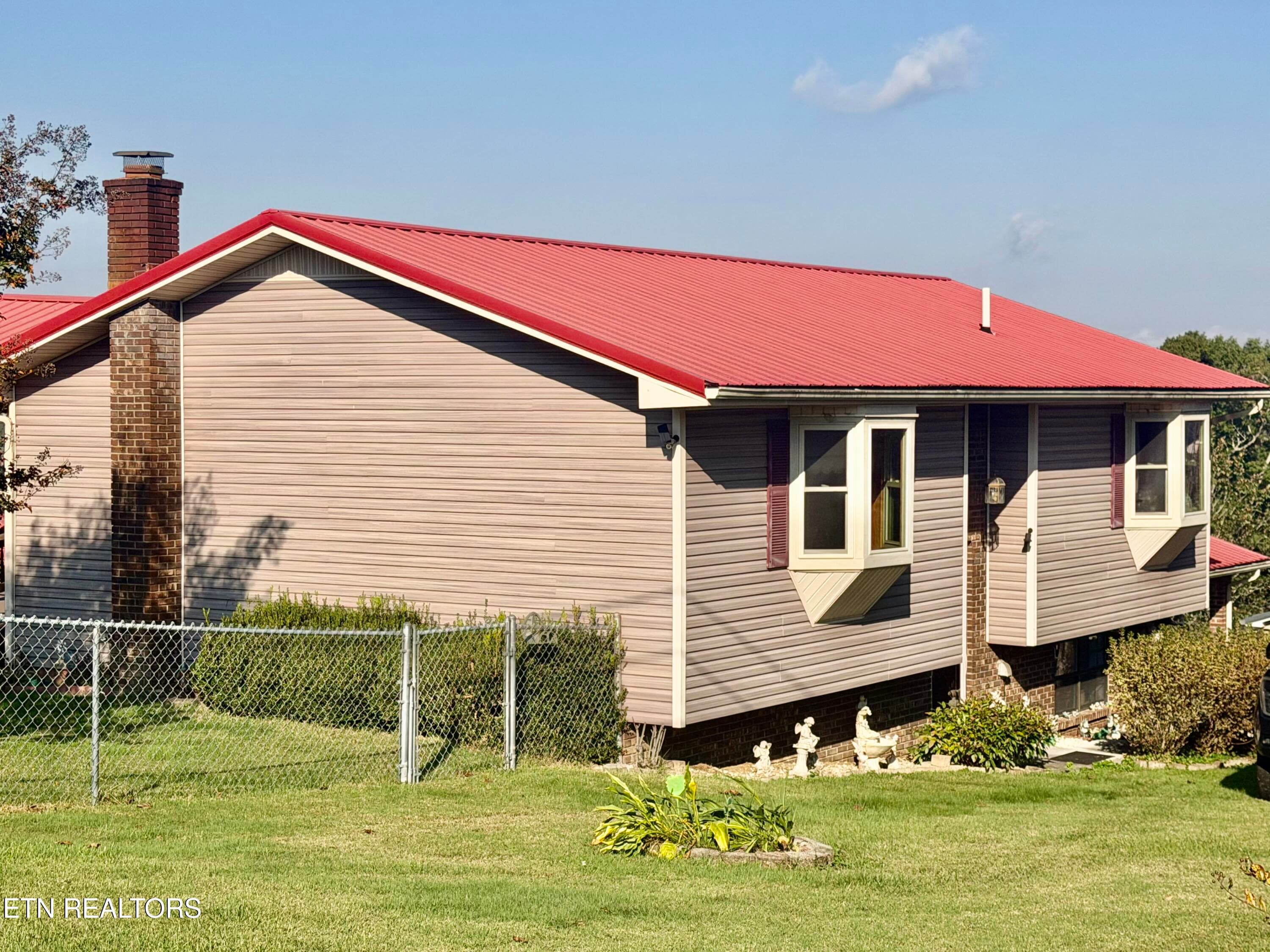 209 Sterchi Drive, New Tazewell, TN 37825