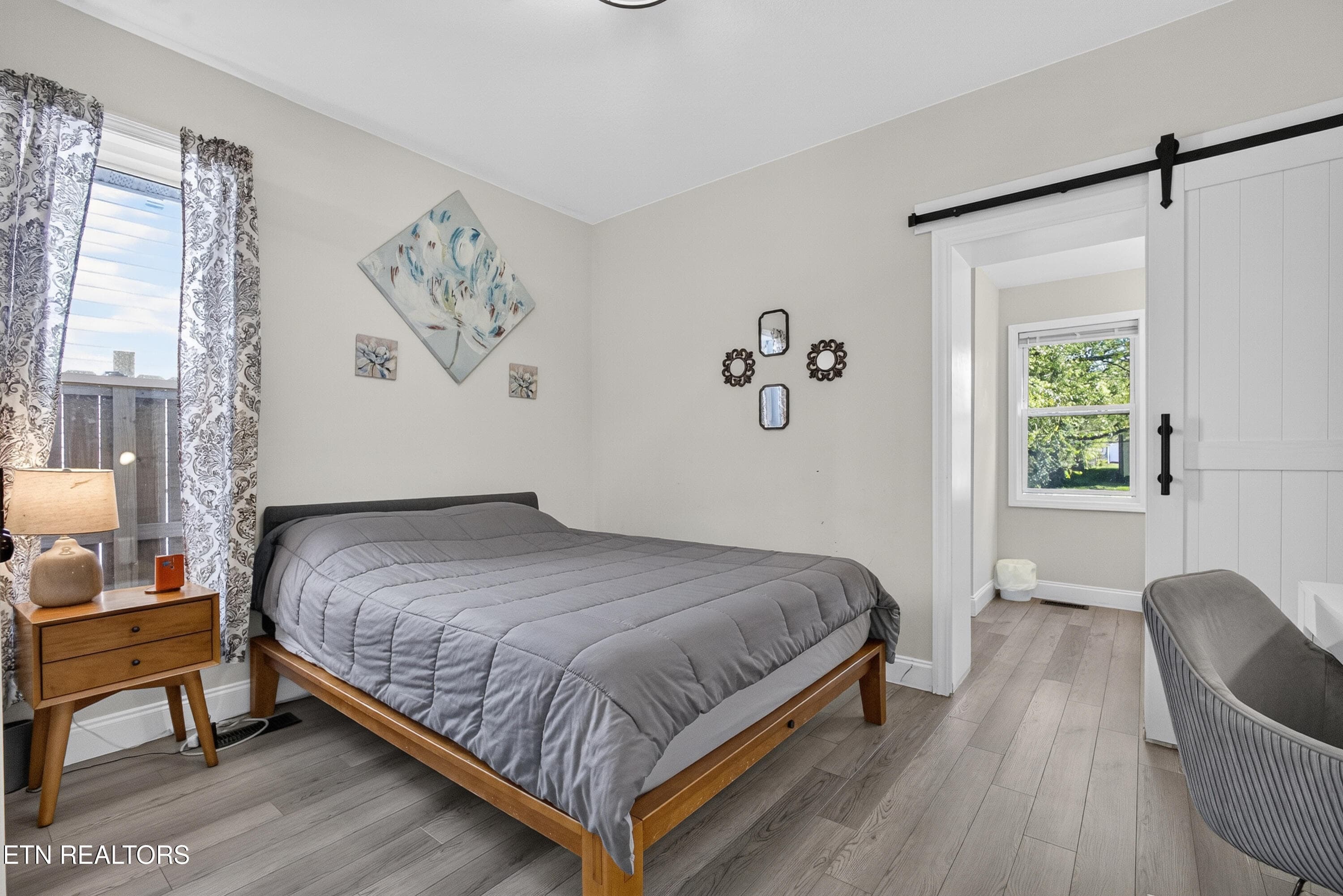 LB1A2817 - 2242 Virginia Ave, Knoxville, TN 37921, Knoxville