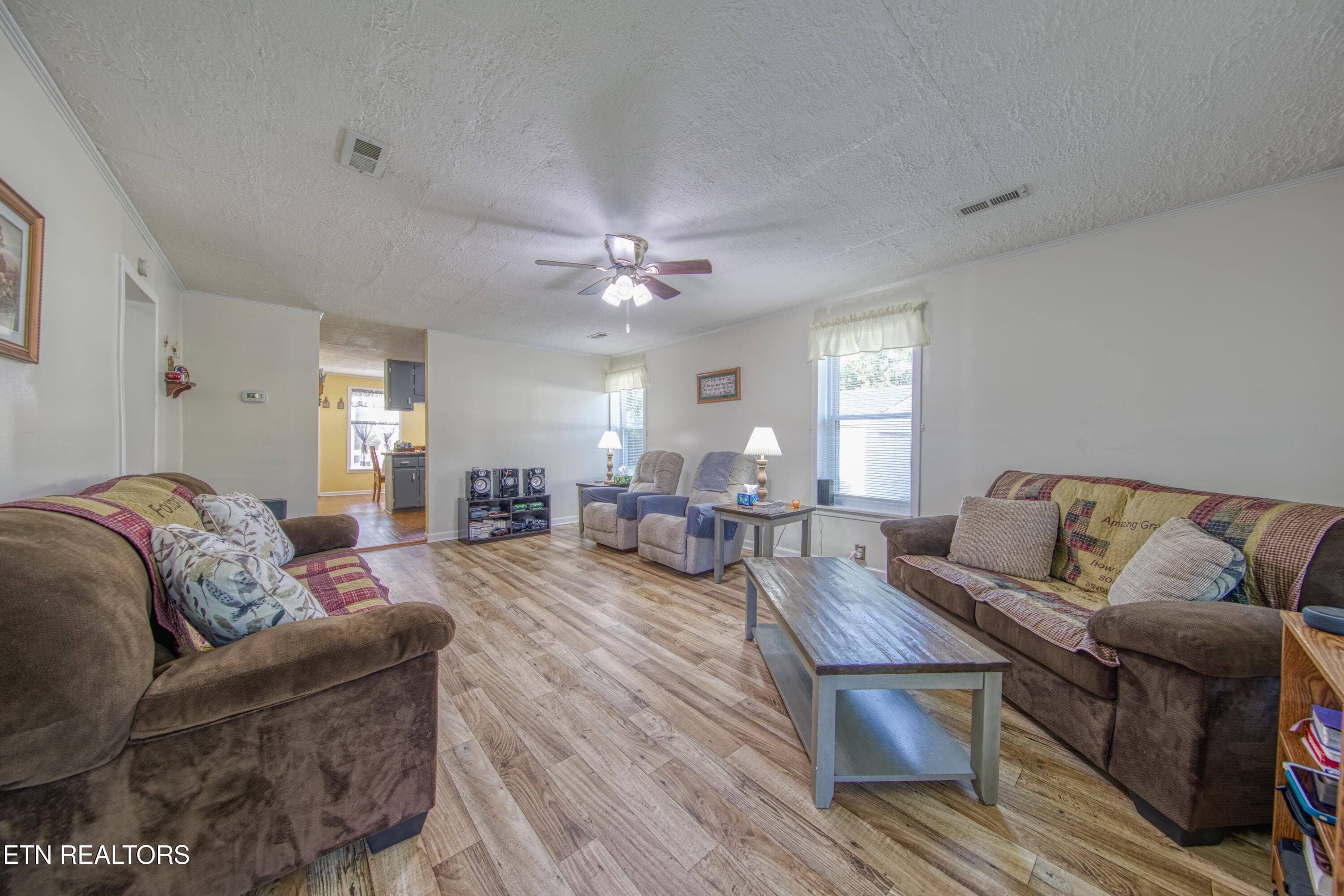 livingroom - 9134 Strawberry Plains Pike, Knoxville, TN 37924, Knoxville