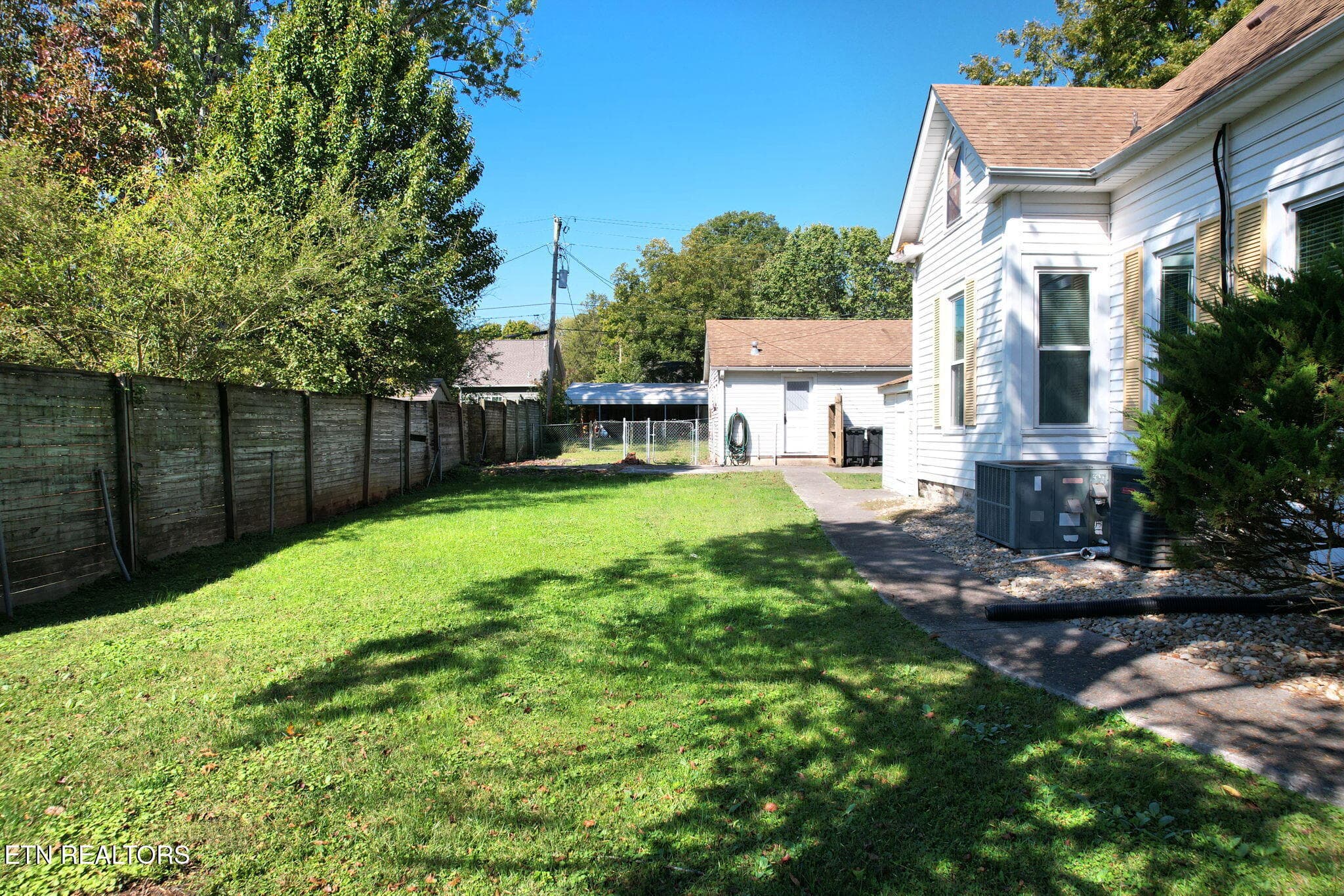 6-web-or-mls-DJI_0163 - 900 Georgia Ave, Etowah, TN 37331