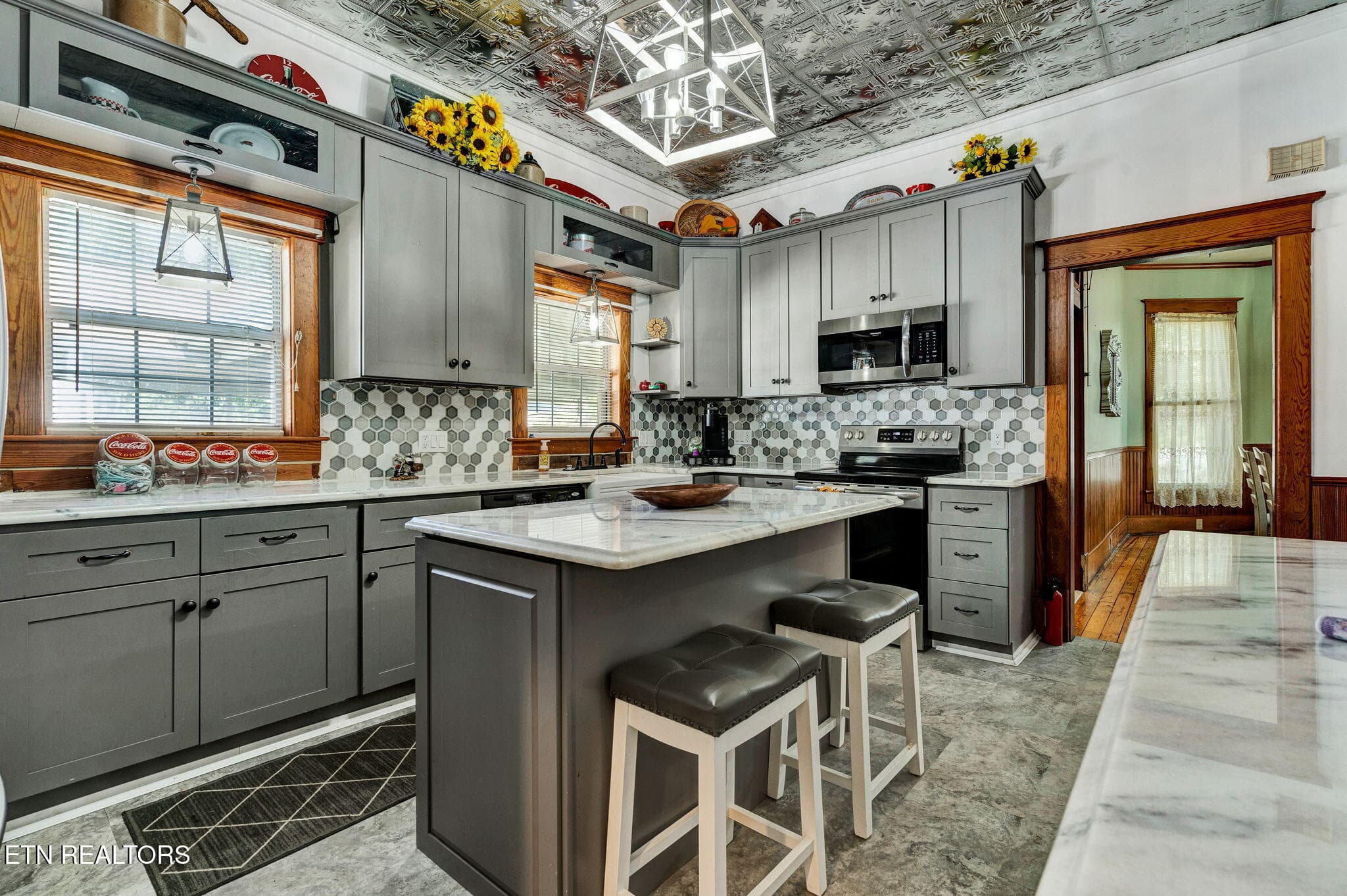 27-web-or-mls-DSC06770 - 900 Georgia Ave, Etowah, TN 37331