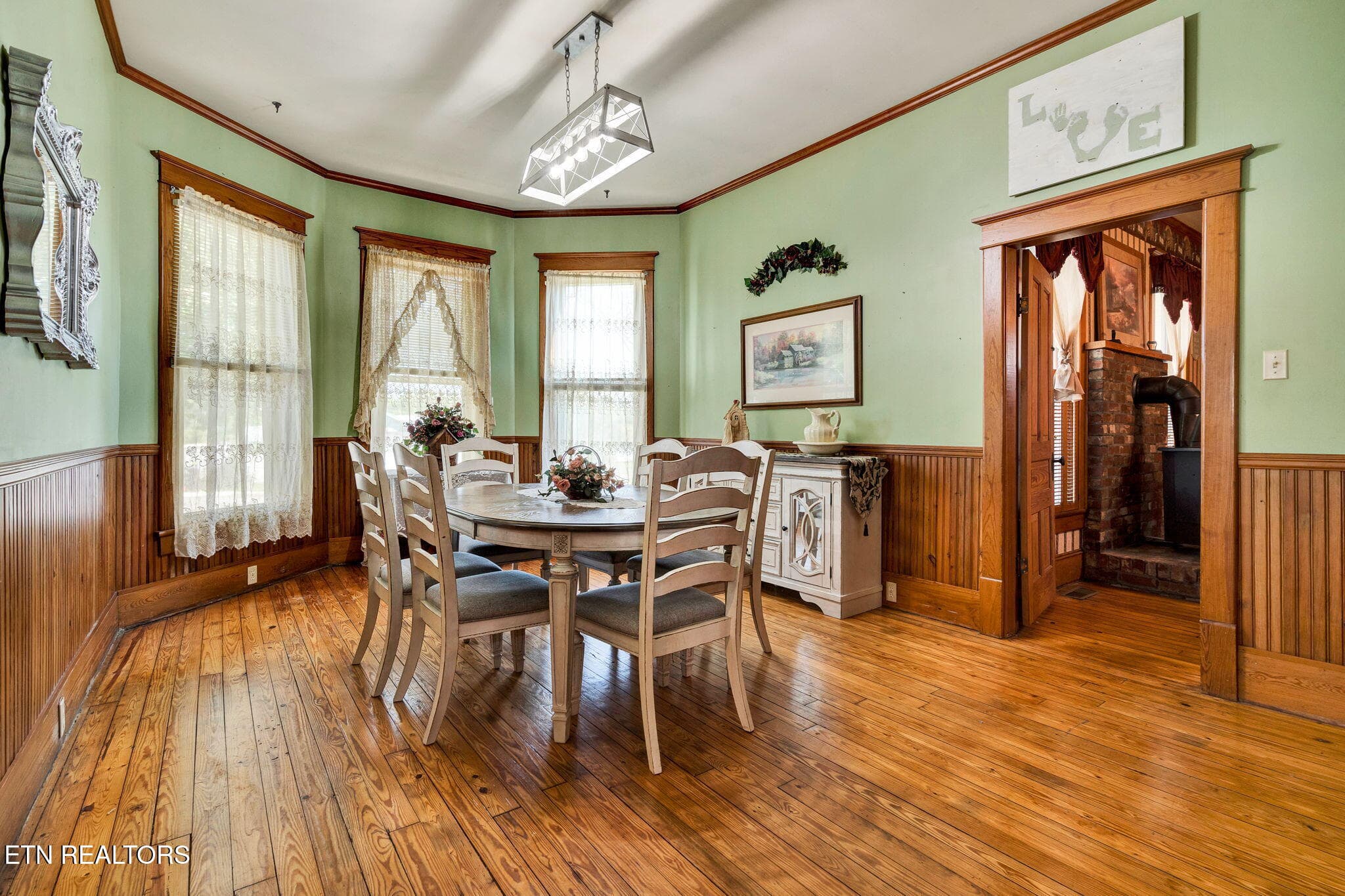 31-web-or-mls-DSC06798 - 900 Georgia Ave, Etowah, TN 37331