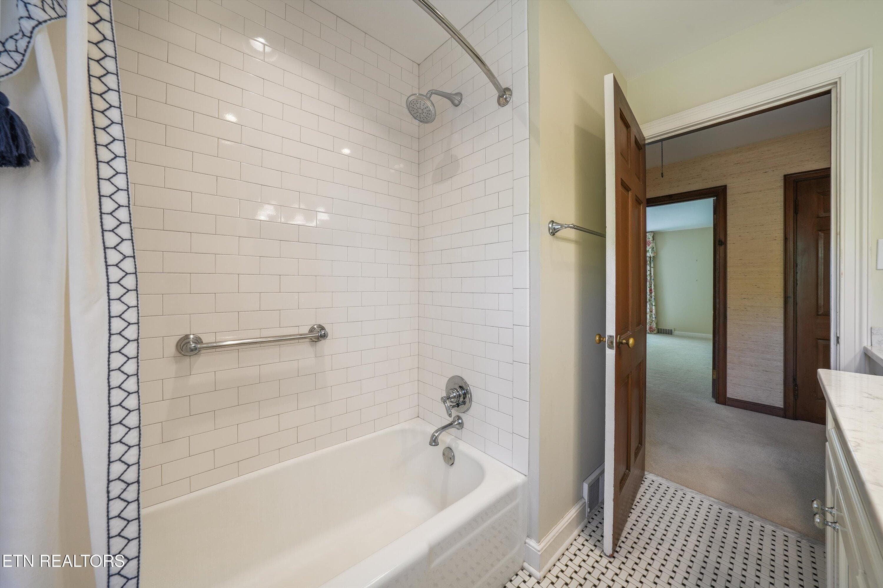 36-4544 Lyons View Pike 21 - 4544 Lyons View Pike, Knoxville, TN 37919
