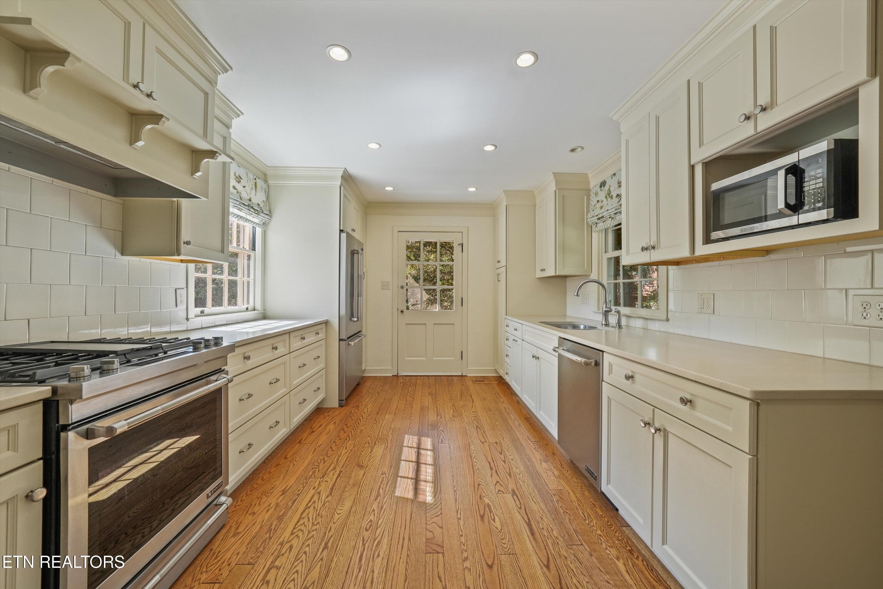08-4544 Lyons View Pike 03 - 4544 Lyons View Pike, Knoxville, TN 37919