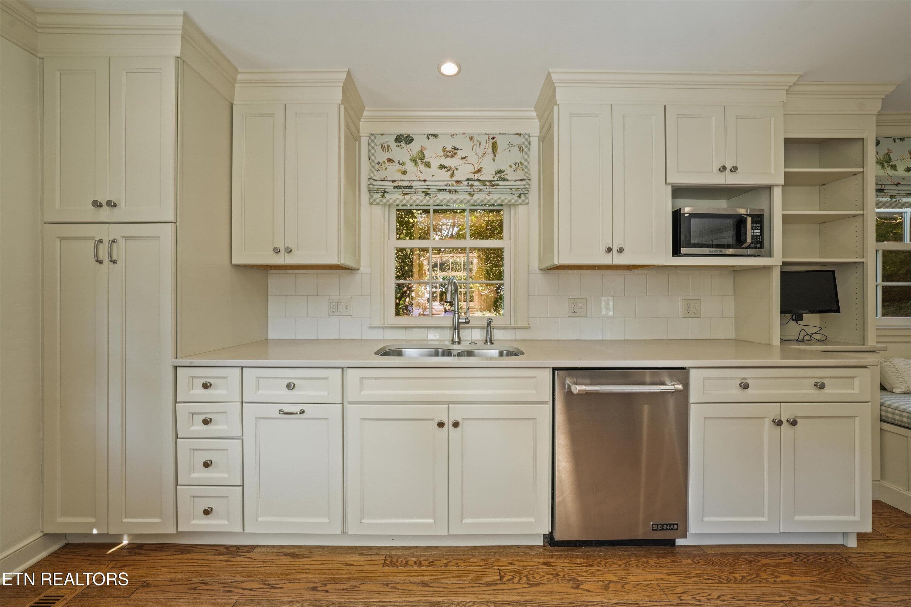 10-4544 Lyons View Pike 05 - 4544 Lyons View Pike, Knoxville, TN 37919