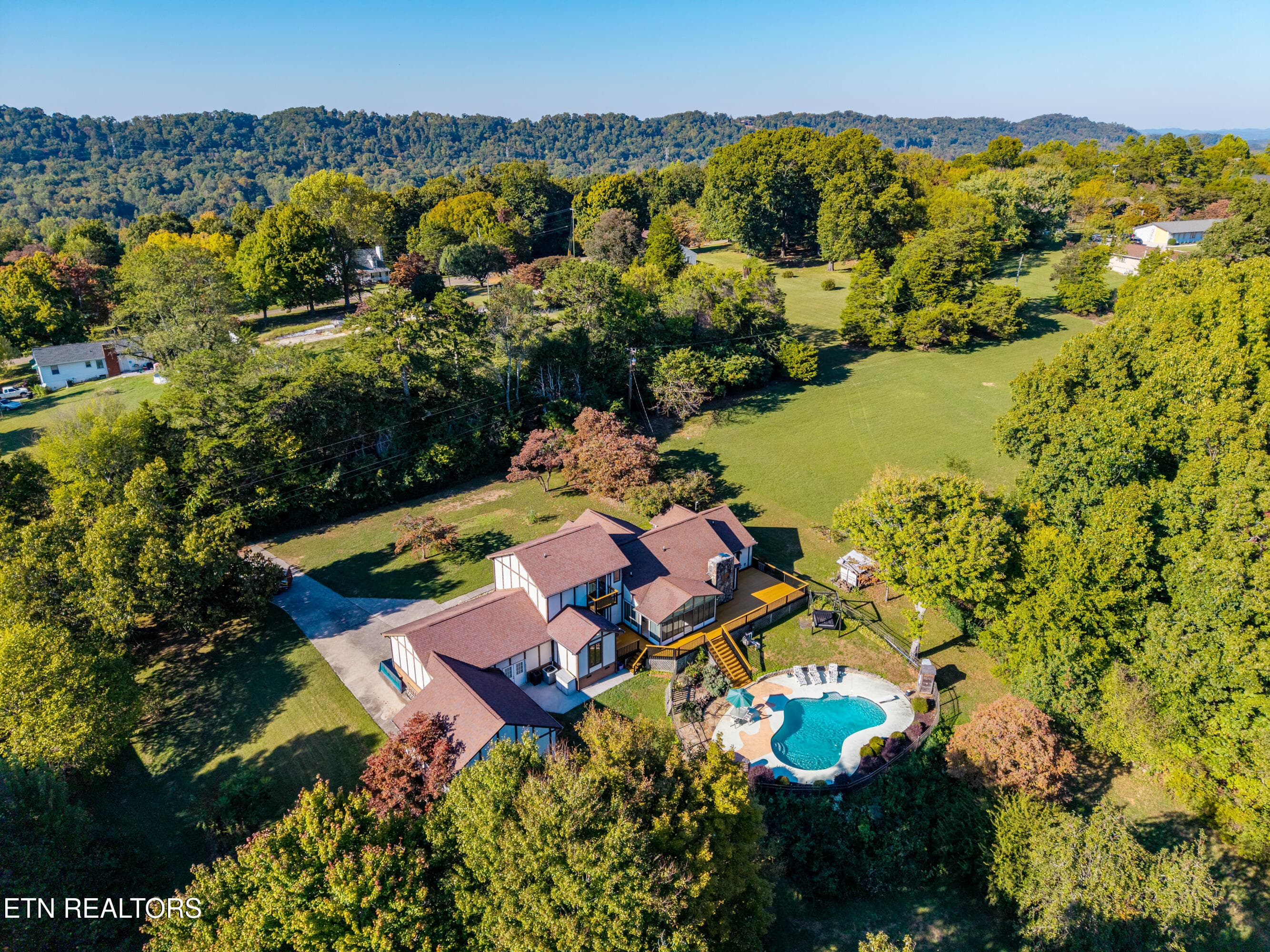 6054PleasantRunLn-63 - 6054 Pleasant Run Lane, Knoxville, TN 37918, Knoxville