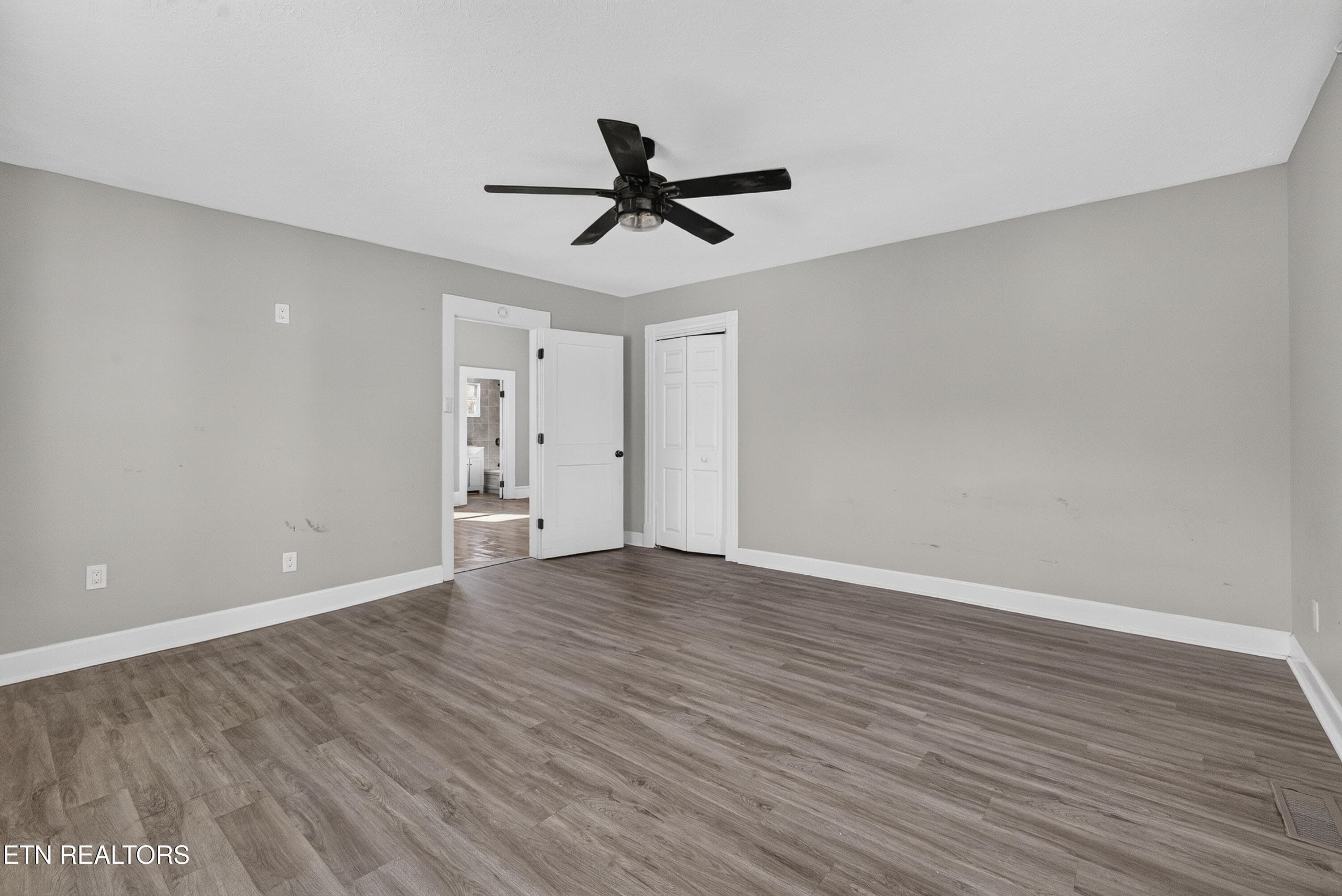 LB1A2727 - 929 Maryville Pike, Knoxville, TN 37920