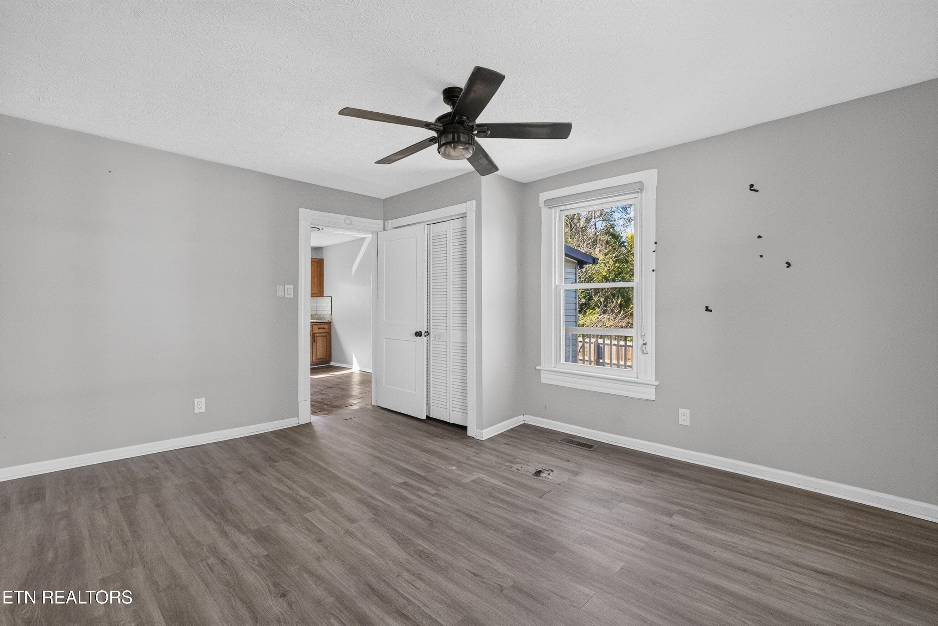LB1A2735 - 929 Maryville Pike, Knoxville, TN 37920