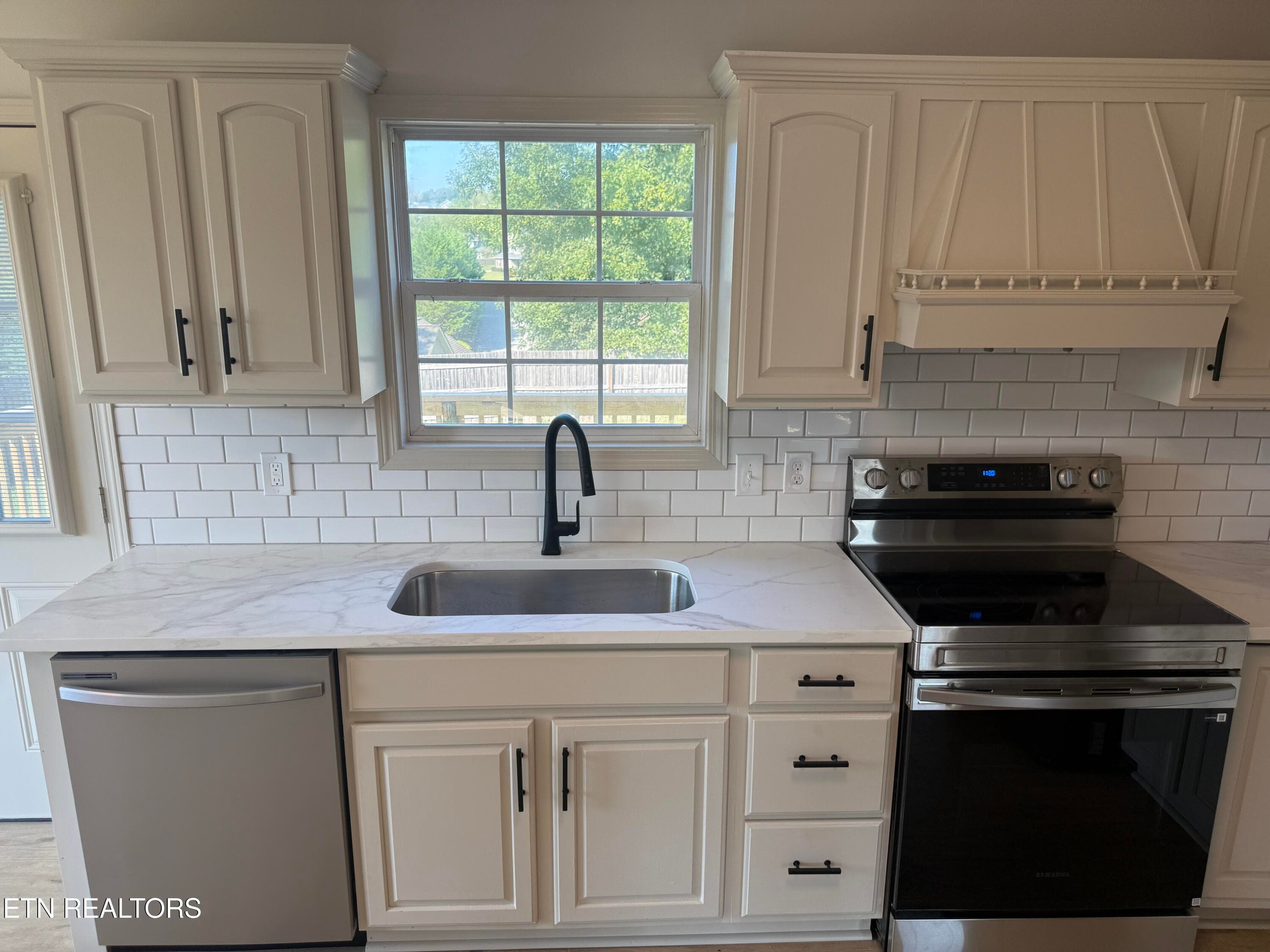 10 - 7737 Bell Stanley Rd, Powell, TN 37849