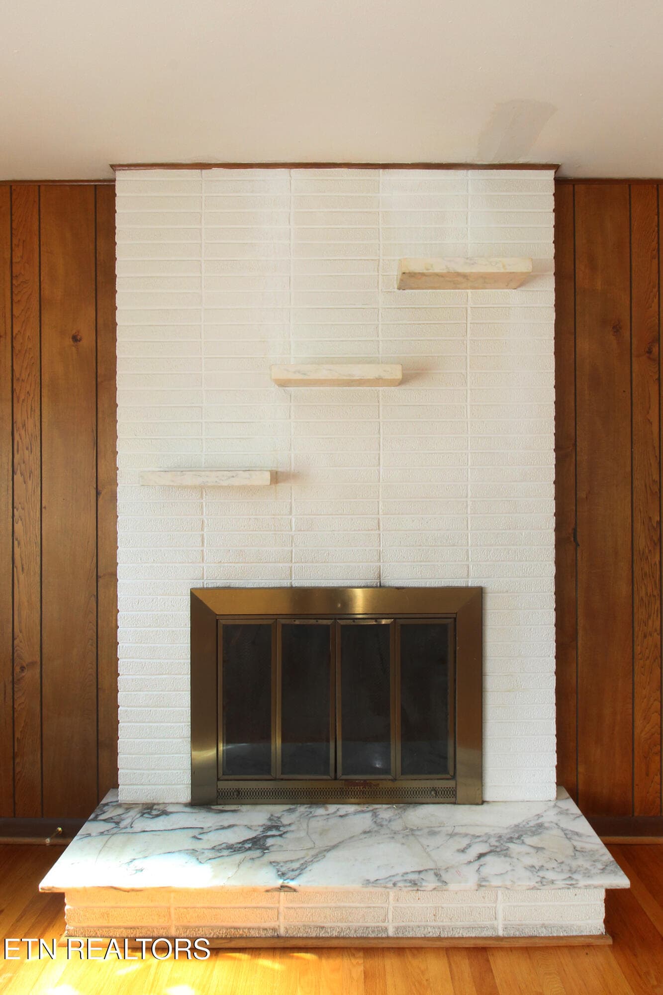 Fireplace - 219 Madora Drive, Powell, TN 37849
