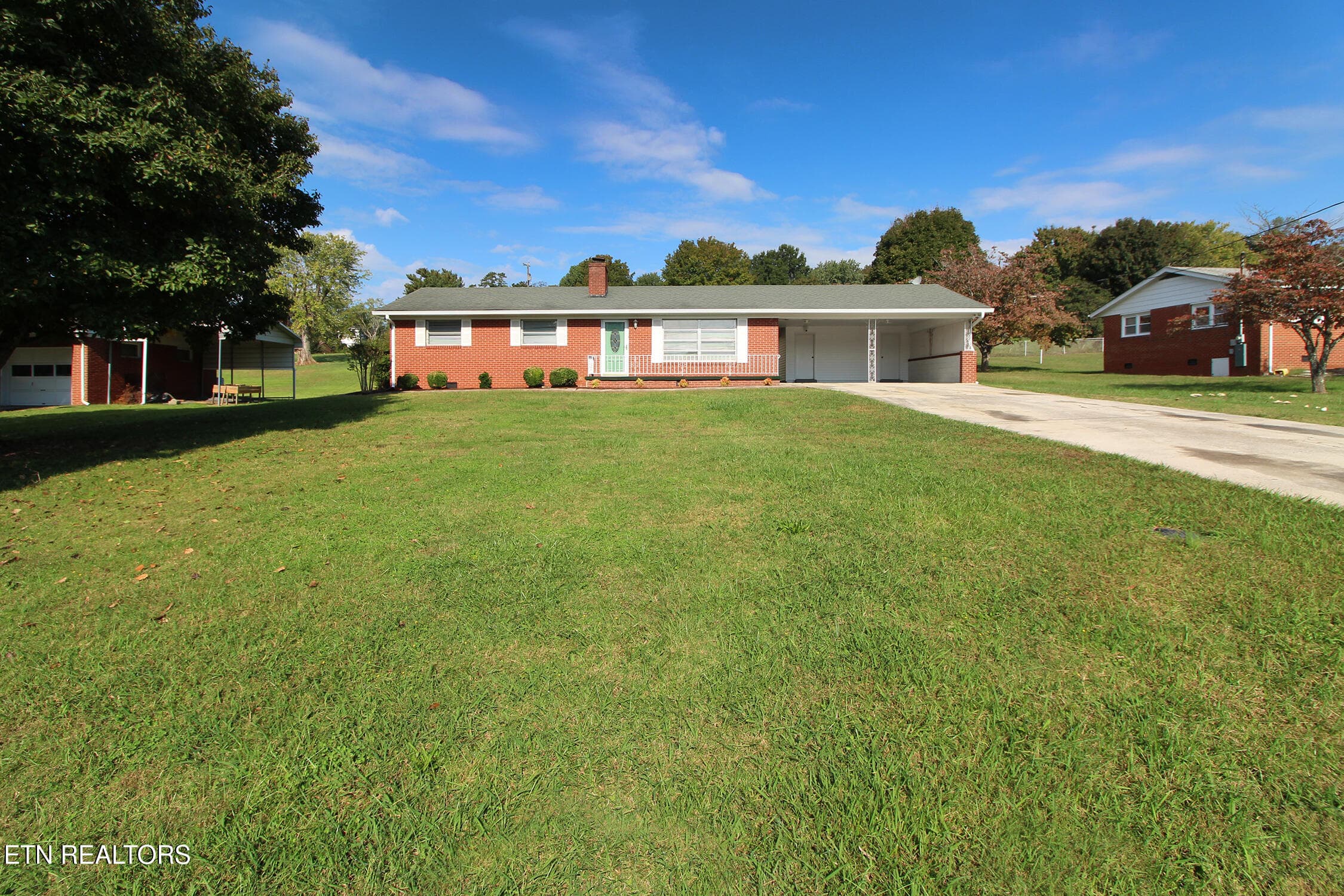 Front - 219 Madora Drive, Powell, TN 37849