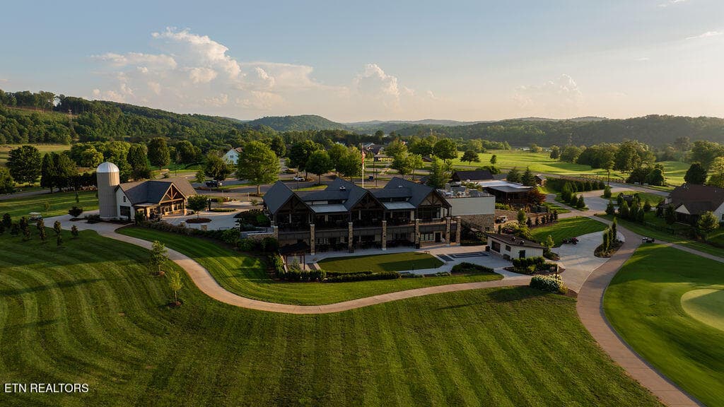 Clubhouse - 114 Canopy Trail Lane, Loudon, TN 37774