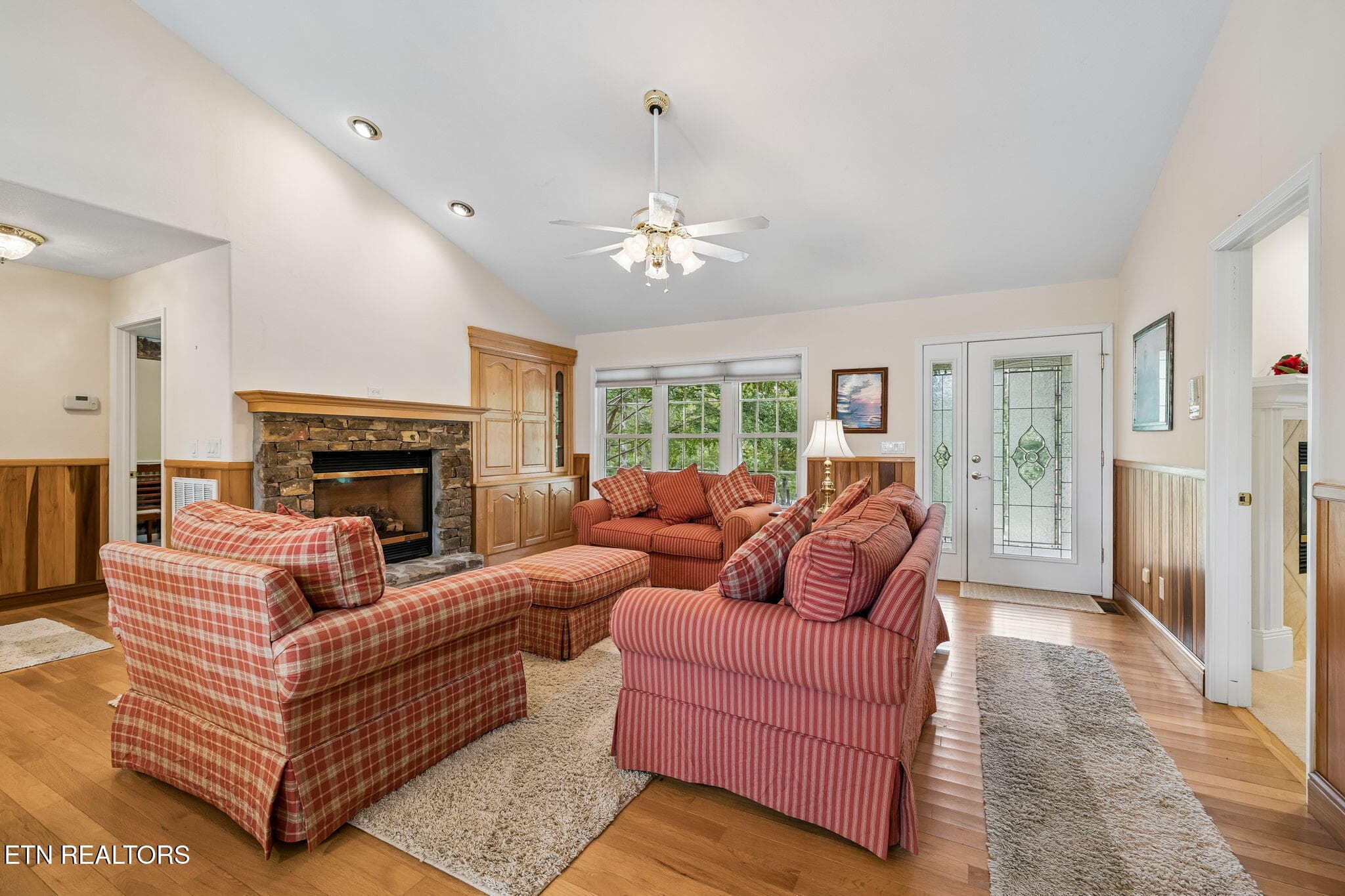 Living Room - 5075 Eastland Rd, Sparta, TN 38583, Sparta